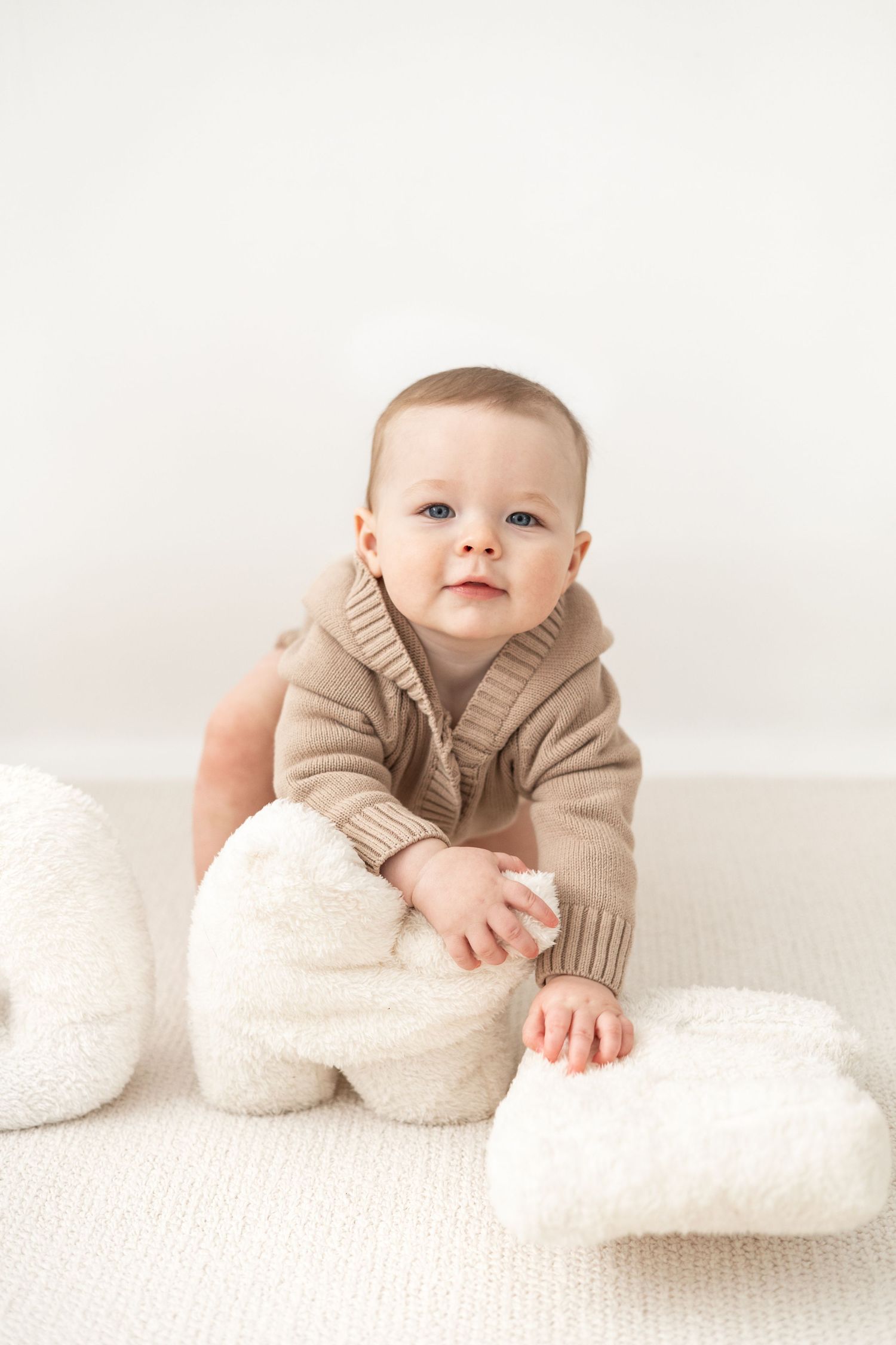 First birthday photographer Nottingham natural baby portrait cosy home studio session