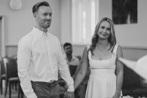 Cotswolds wedding elopement ceremony at Stroud Register Office.