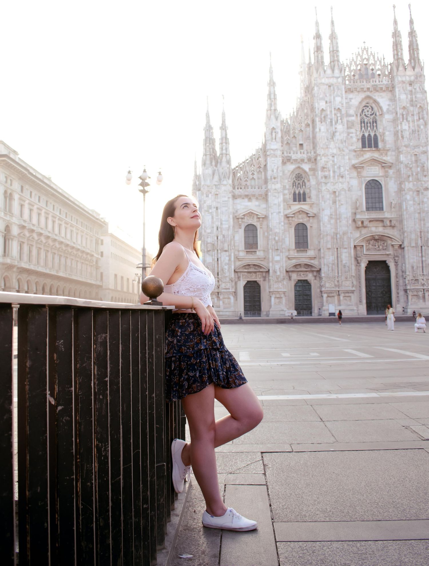 Professional urban portrait photography in Milan. Express yourself with authentic and stylish city-inspired portraits.