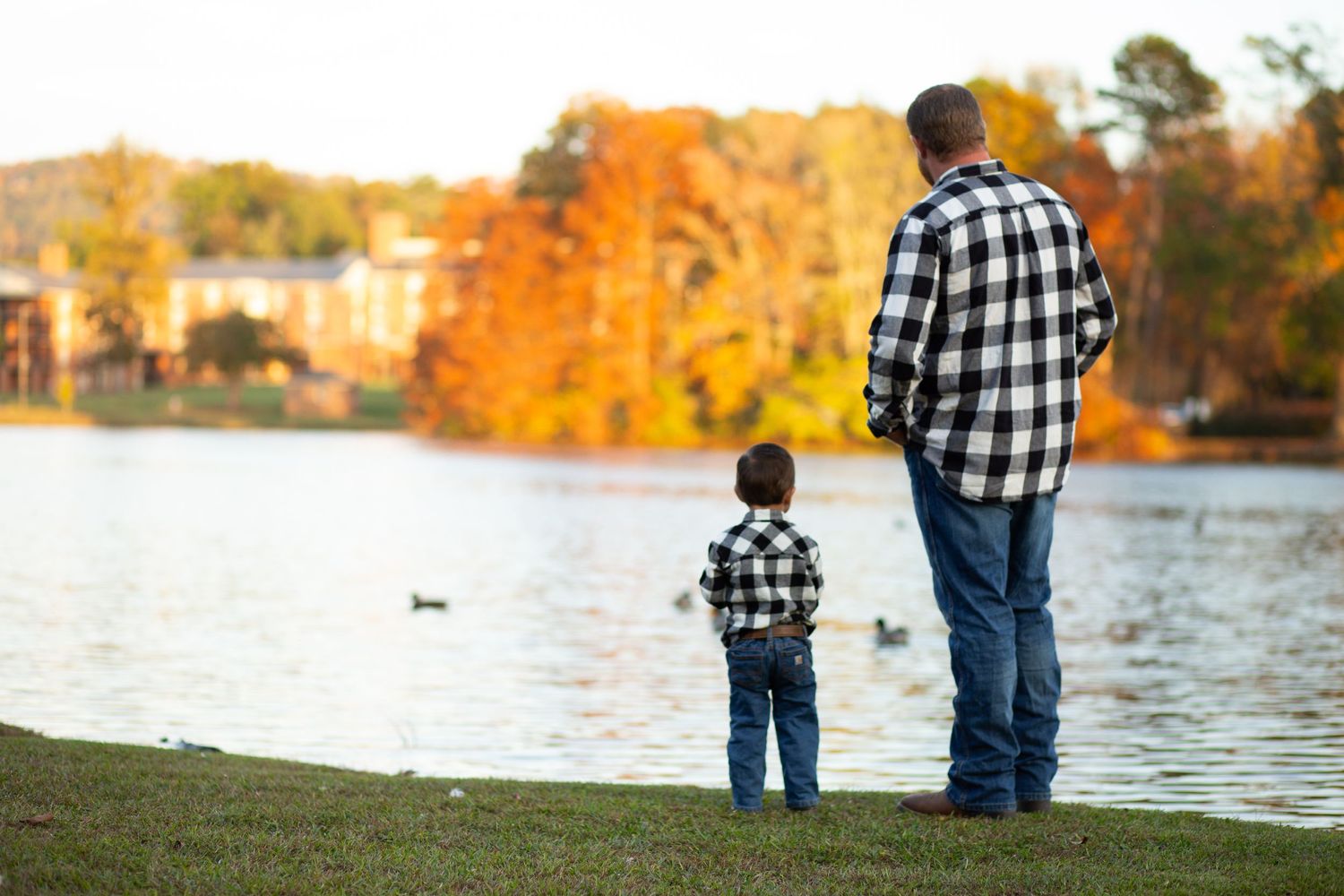 Affordable Charlotte family photographer |
Professional lifestyle family portraits |
Outdoor family photography |
Natural family photos |