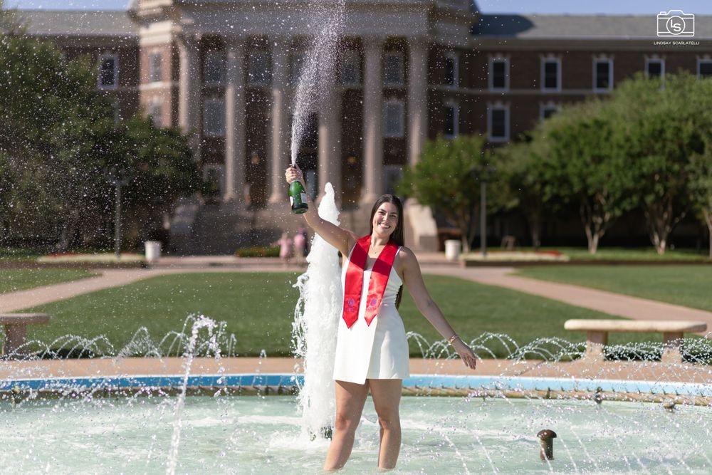 Dallas Fort Worth Senior Graduation Photographer