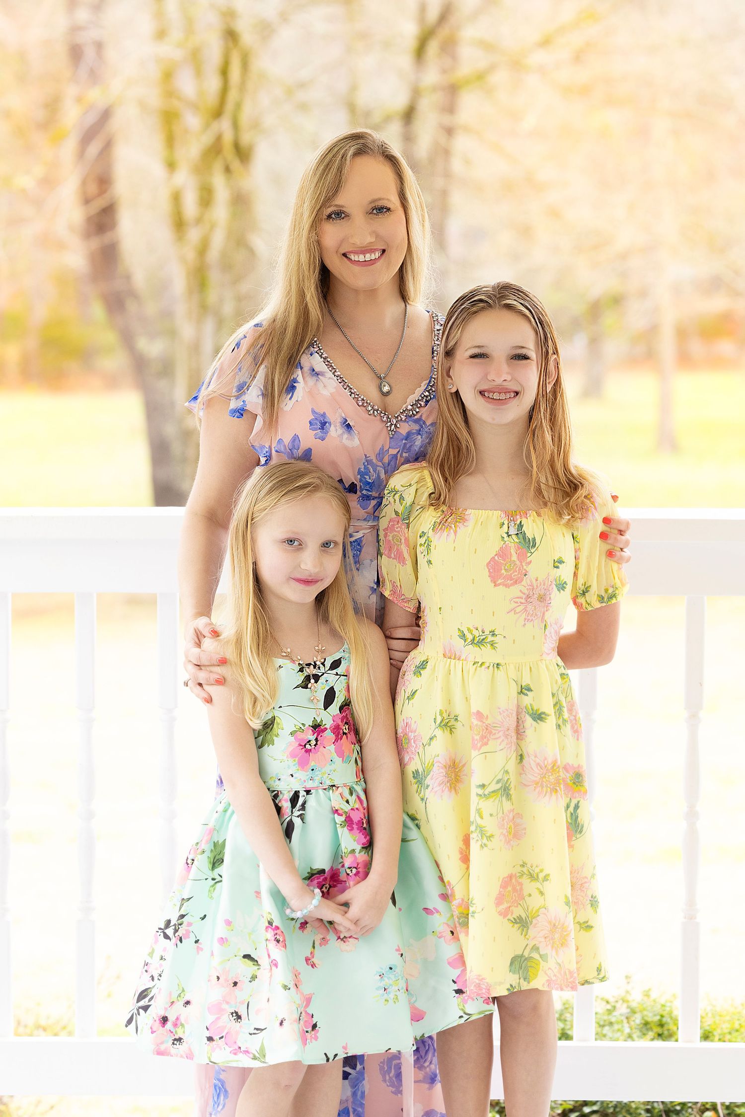 Meredith Rowlen is an award winning Childrens Photographer in Birmingham AL with over 20 years of photography experience.