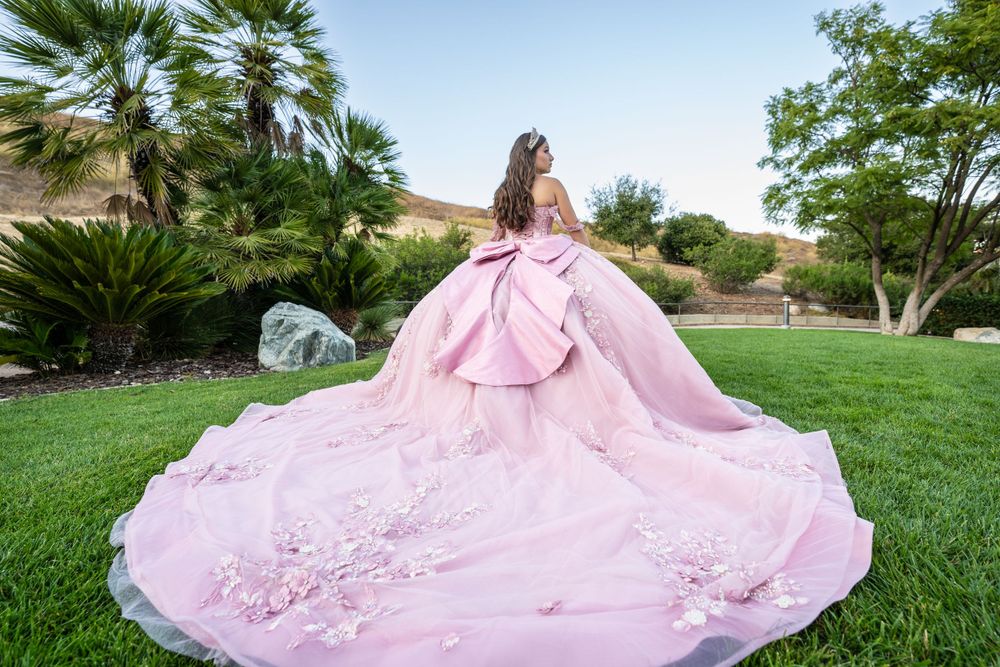 quinceañera photography, photographer in Westlake Village, Agoura, Thousand Oaks,  in Ventura County CA
