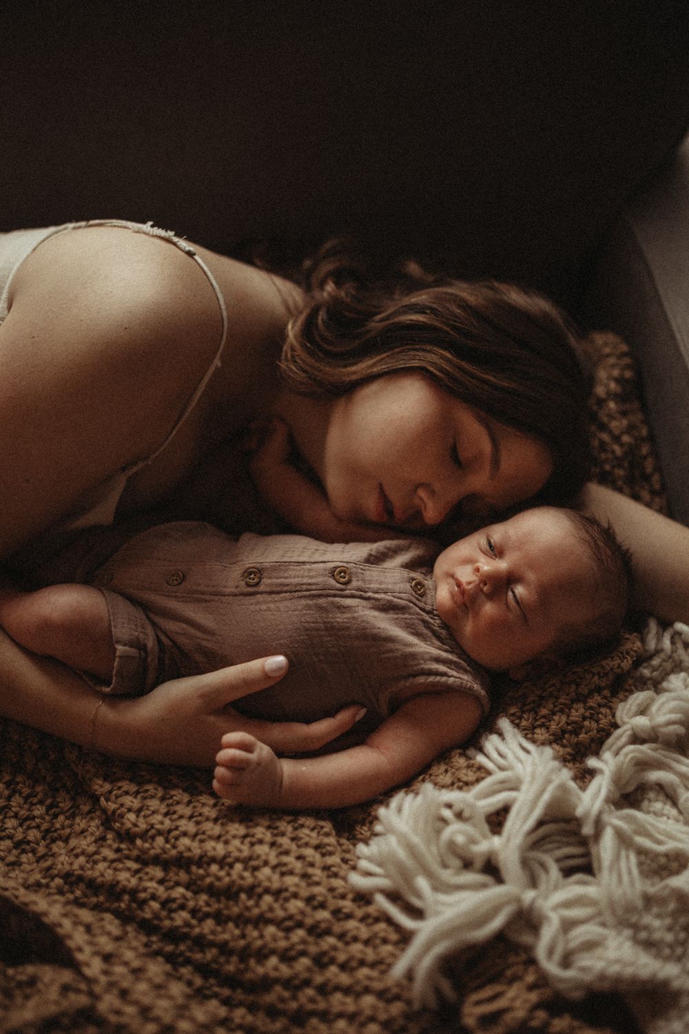 film photography photographer lifestyle emotive family photographer, Kansas City photographer, lifestyle newborn photographer Washington