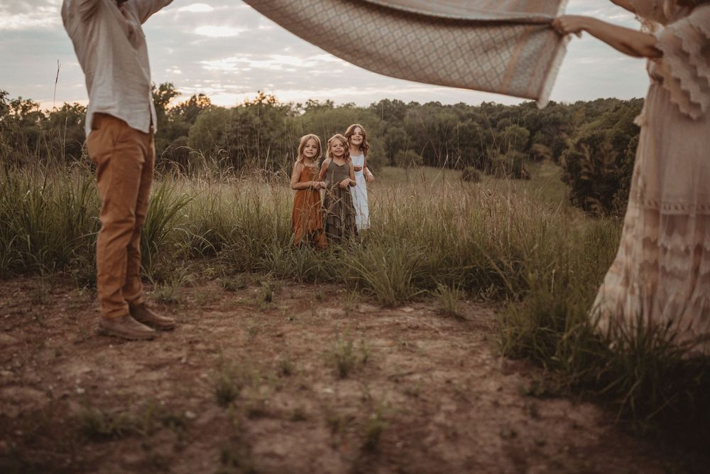 film photographer nostalgic lifestyle emotive family photographer, golden hour, , Kansas City photographer, intimate, motherhood, Oregon