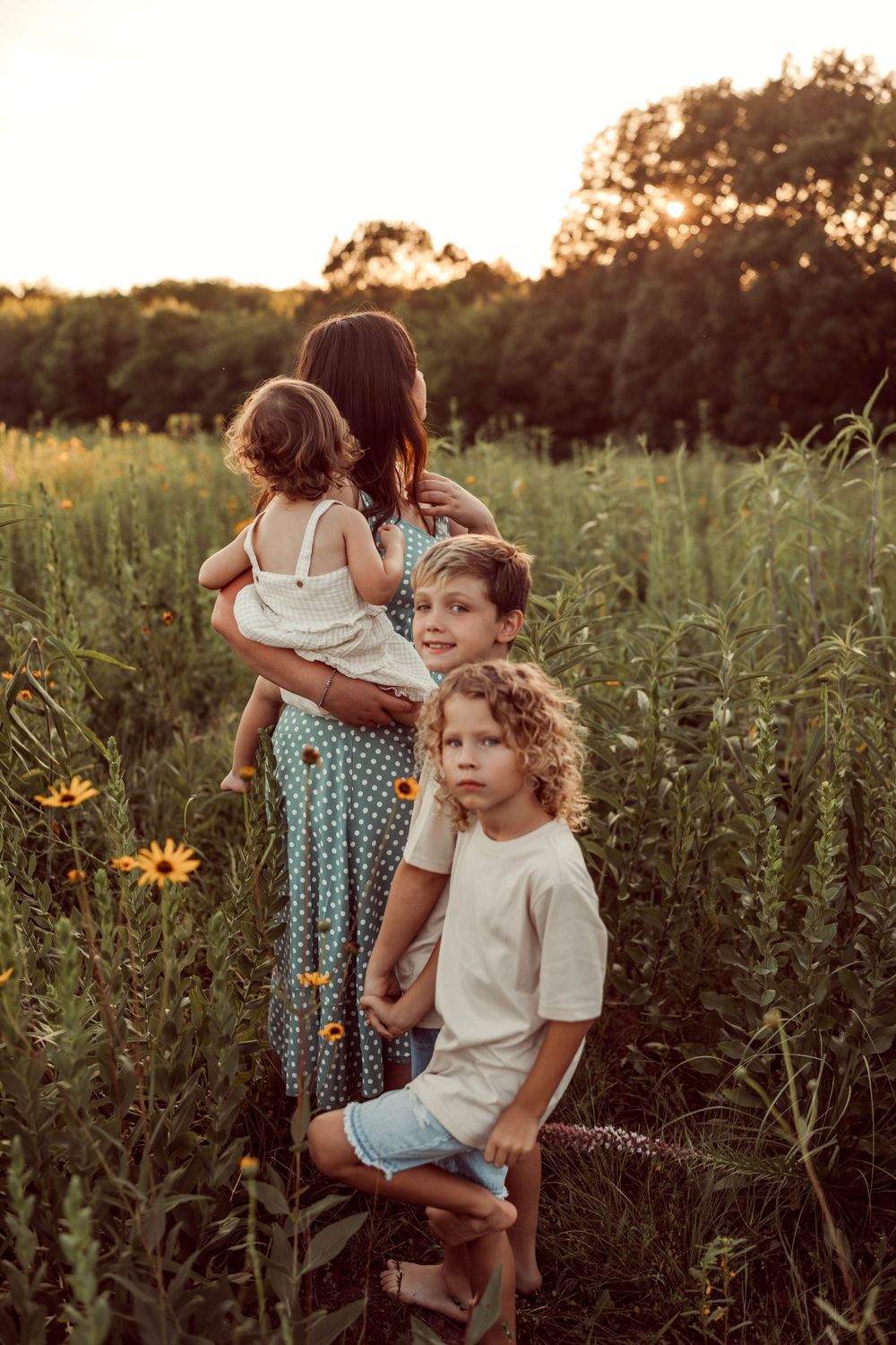 film photographer nostalgic lifestyle emotive family photographer, golden hour, , Kansas City photographer, intimate, motherhood, Oregon