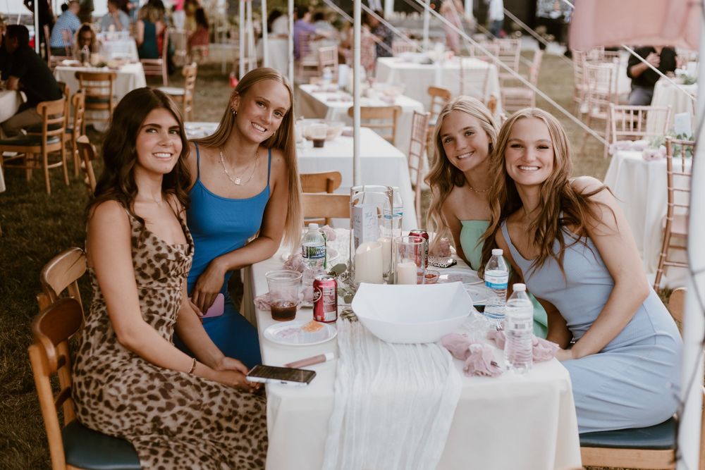 Wedding Photography Hamilton Ohio summer backyard wedding portraits by Vicci Photo Dayton Ohio Photographer Victoria Wooton