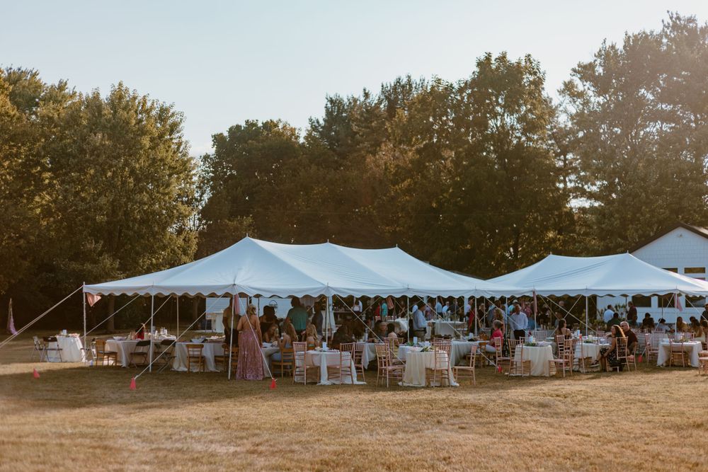 Wedding Photography Hamilton Ohio summer backyard wedding portraits by Vicci Photo Dayton Ohio Photographer Victoria Wooton