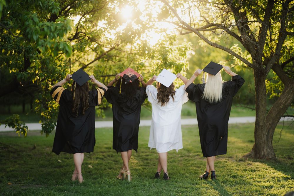 Senior portrait photographer in Wichita, KS
