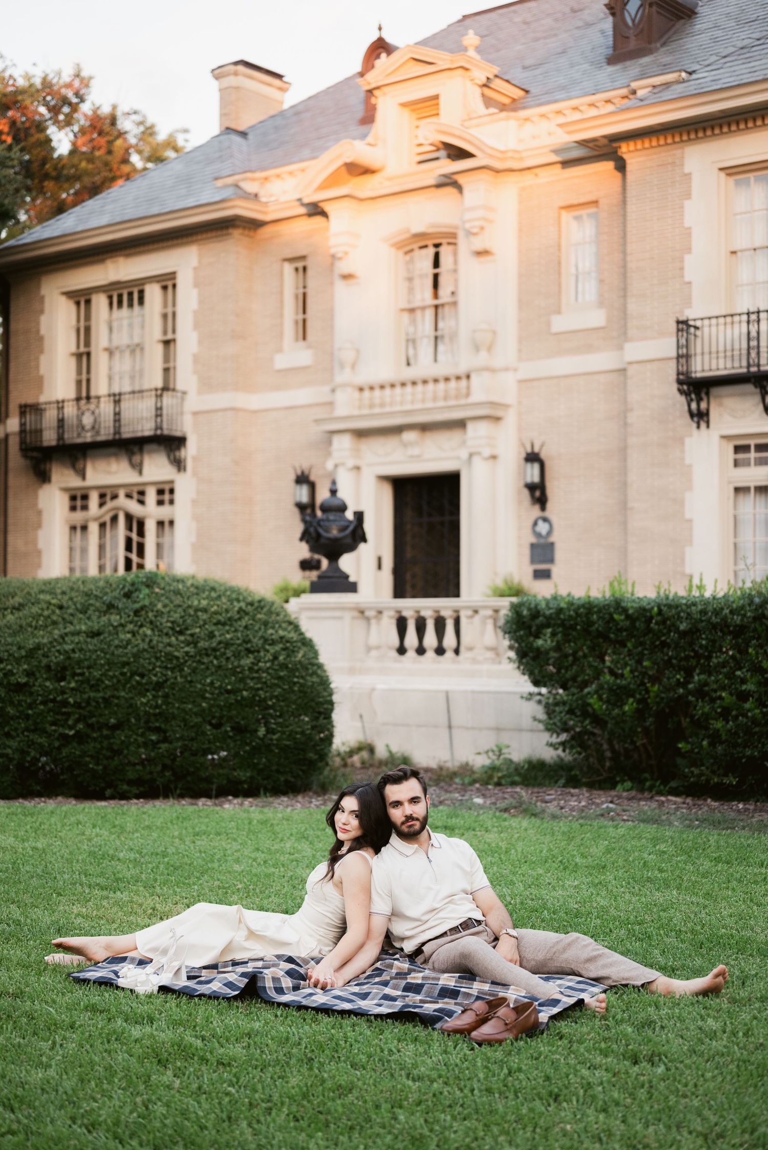 Aldredge House engagement photography in Dallas Texas.
