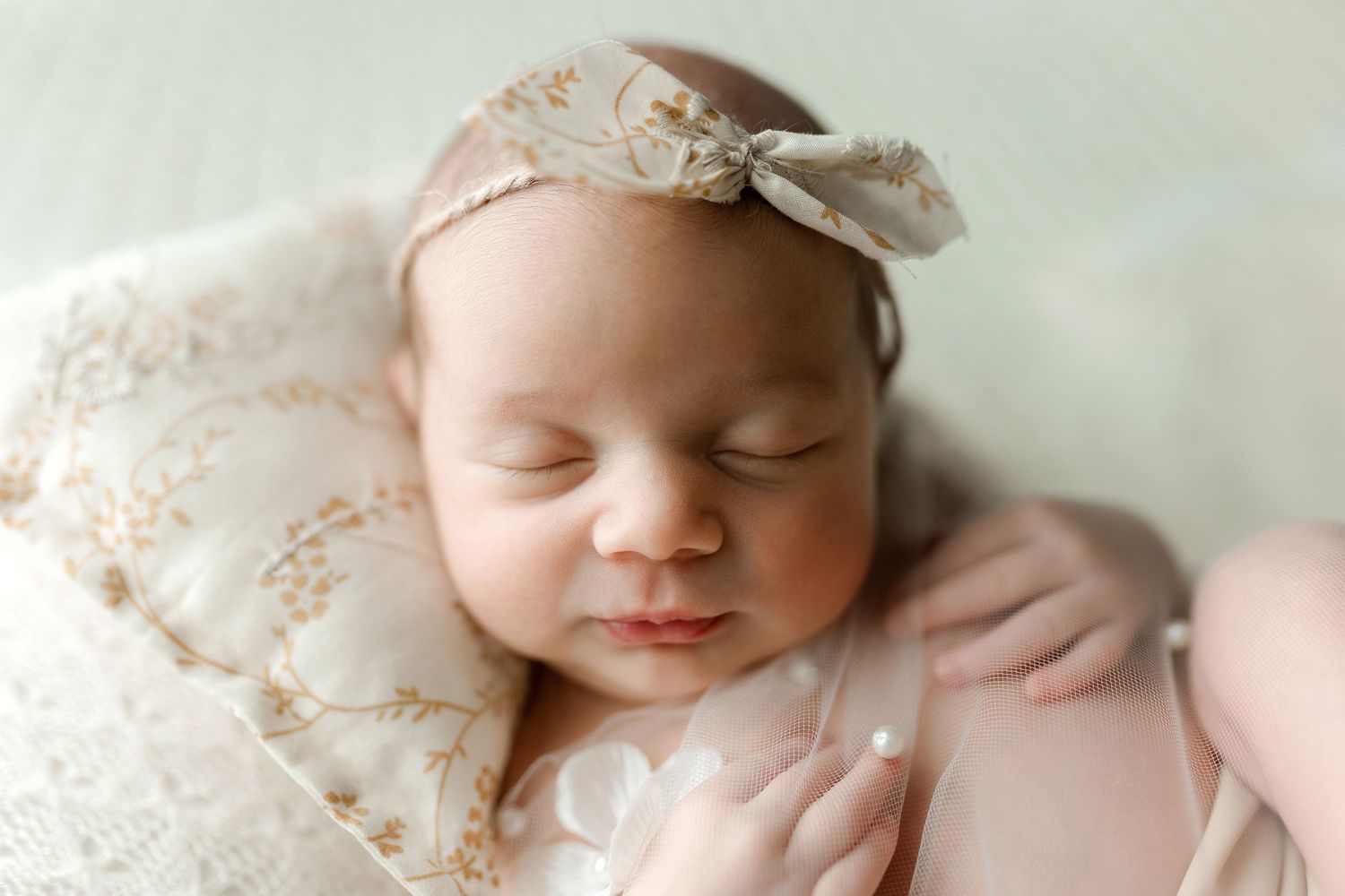 A newborn in a mustard color. Greenville sc newborn photographer, Easley sc newborn photographer, Upstate newborn photographer.