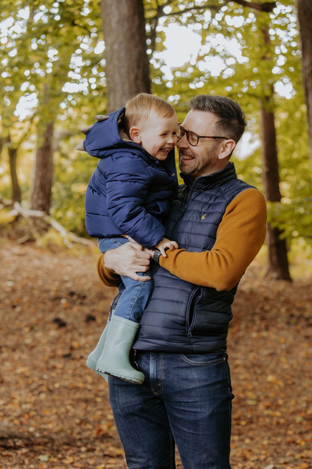 Family photo session in Milton Keynes park by Rebecca Marley Photography