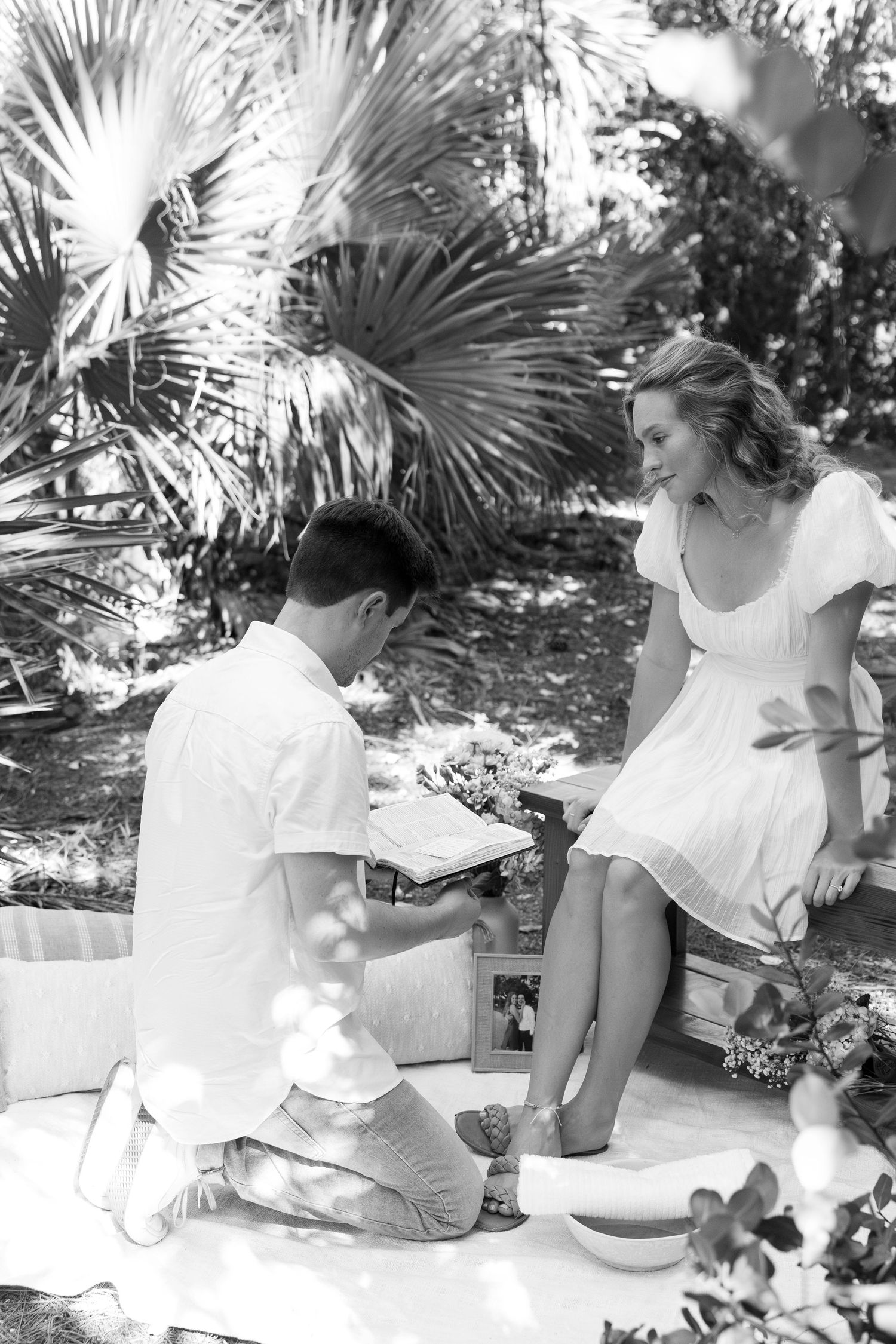 Intimate beach elopement ceremony photos in Boca Raton, Florida at South Inlet Park captured by Lindsay McDow Photography.