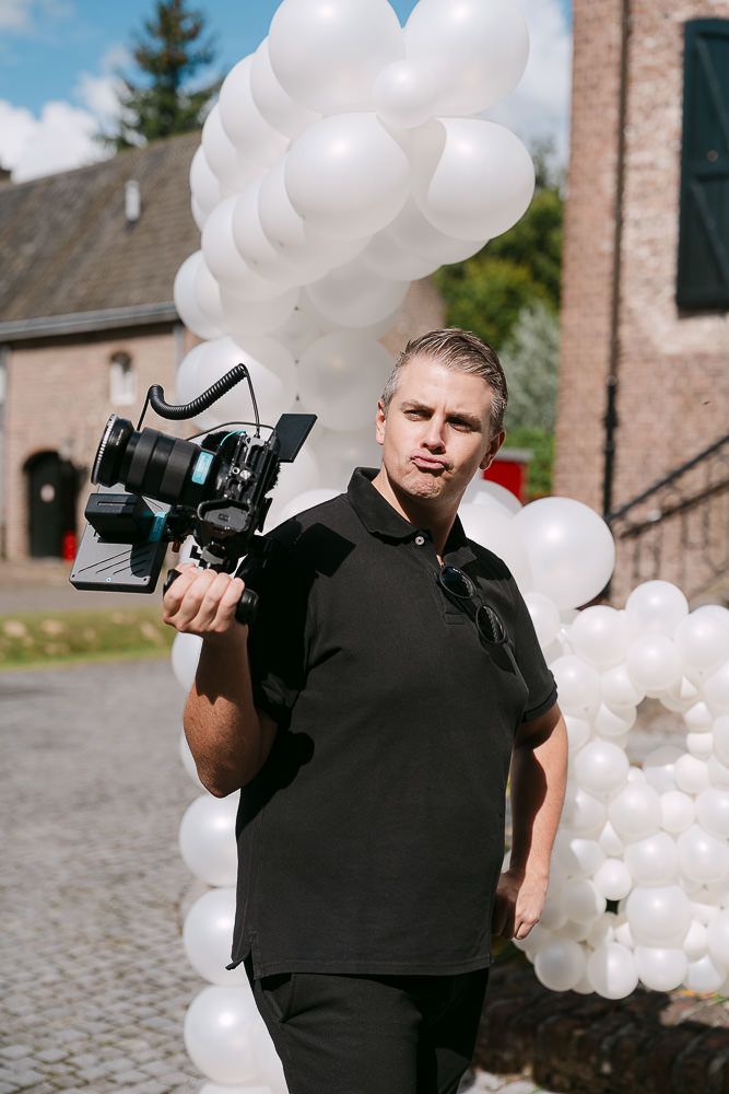 Hochzeitsvideograf David Portnicki aus Aachen beim Dreh auf Kasteel Erenstein