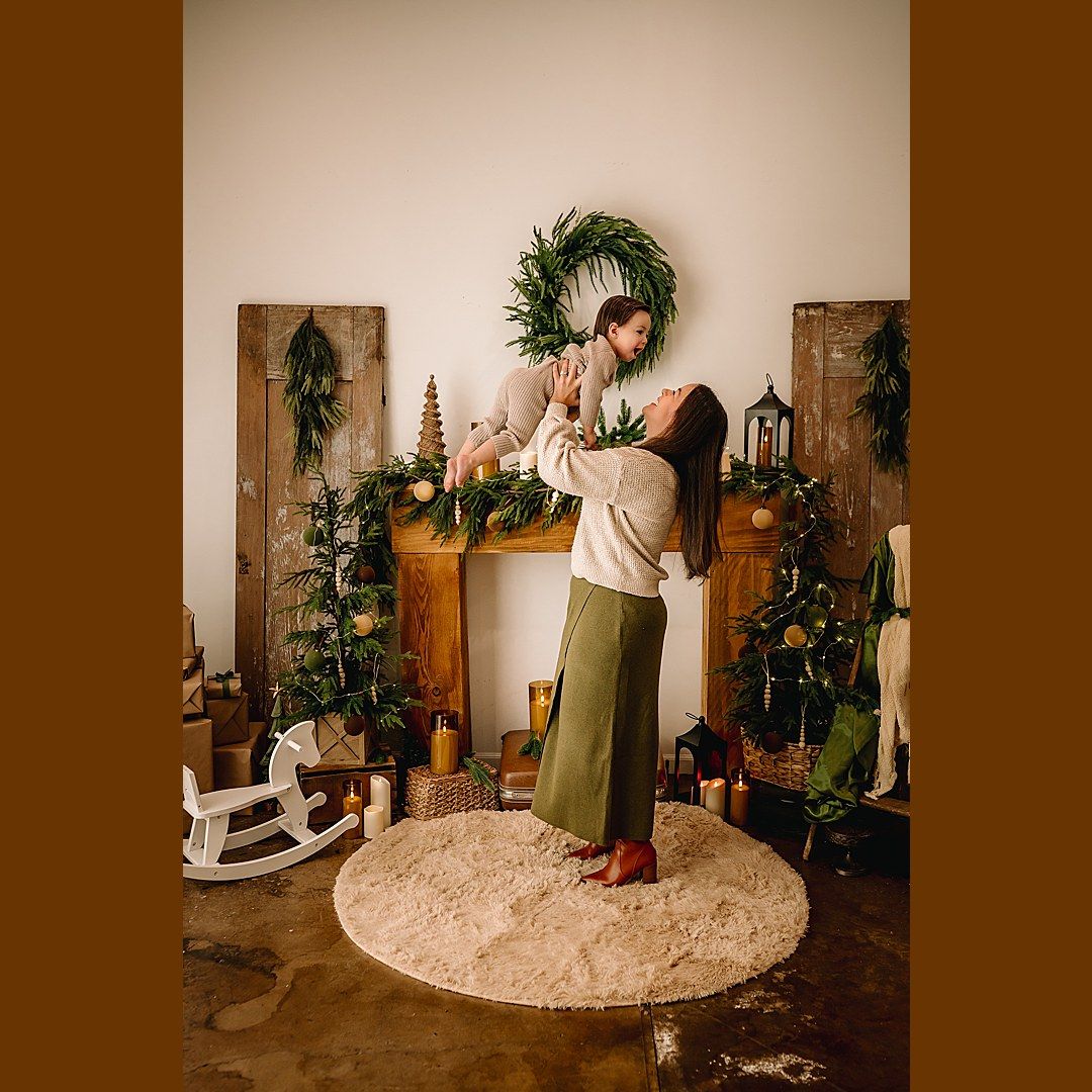 holiday mini session 2025, studio photographer buffalo ny, studio photographer WNY, studio Christmas minis, studio mini session, WNY buffalo