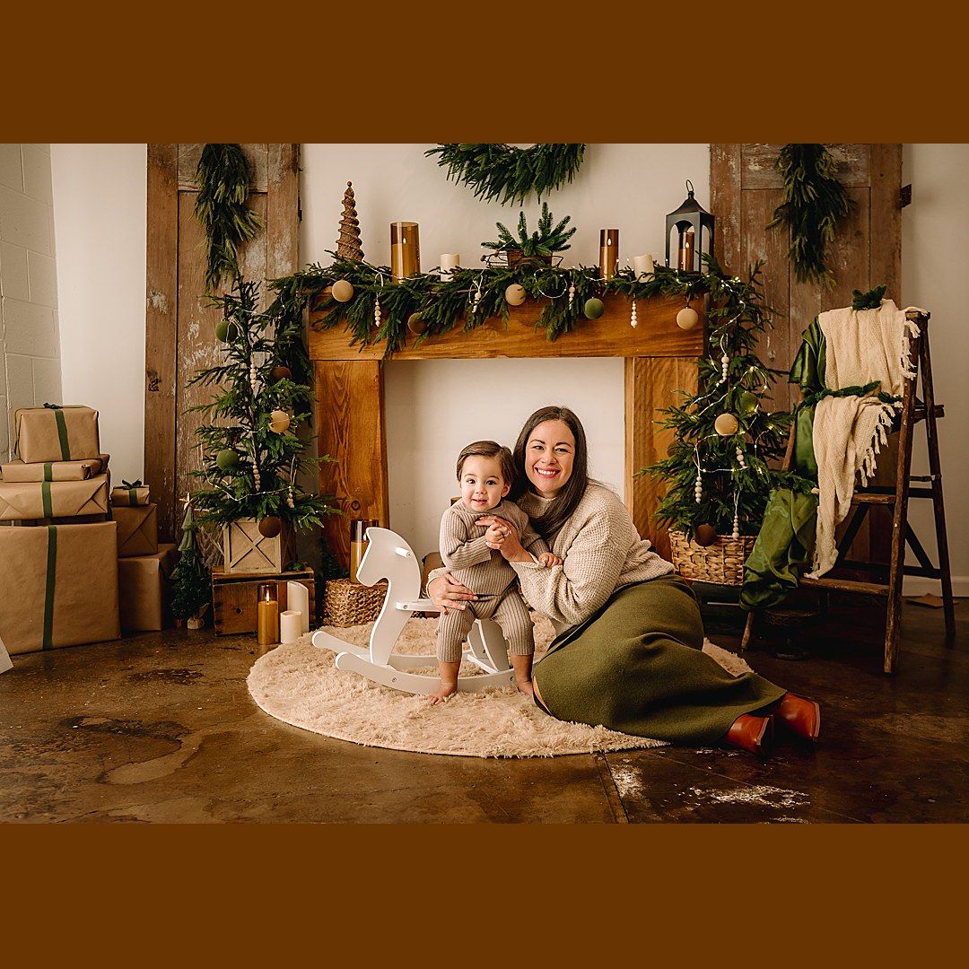 holiday mini session 2025, studio photographer buffalo ny, studio photographer WNY, studio Christmas minis, studio mini session, WNY buffalo