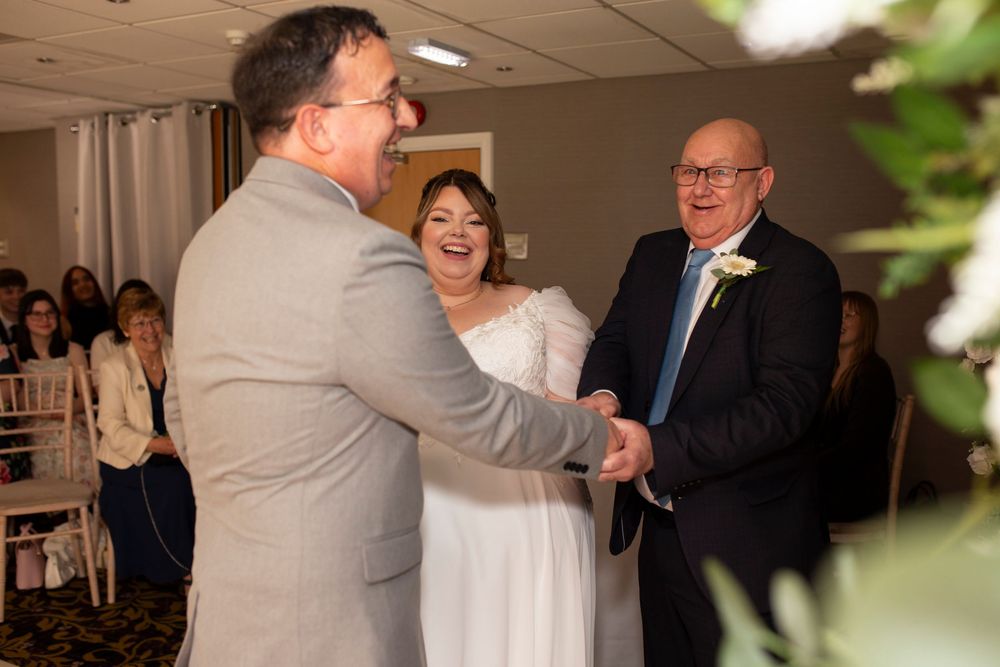 wedding at Everglades Hotel, Widnes, Cheshire, by Little Wonderland Photography