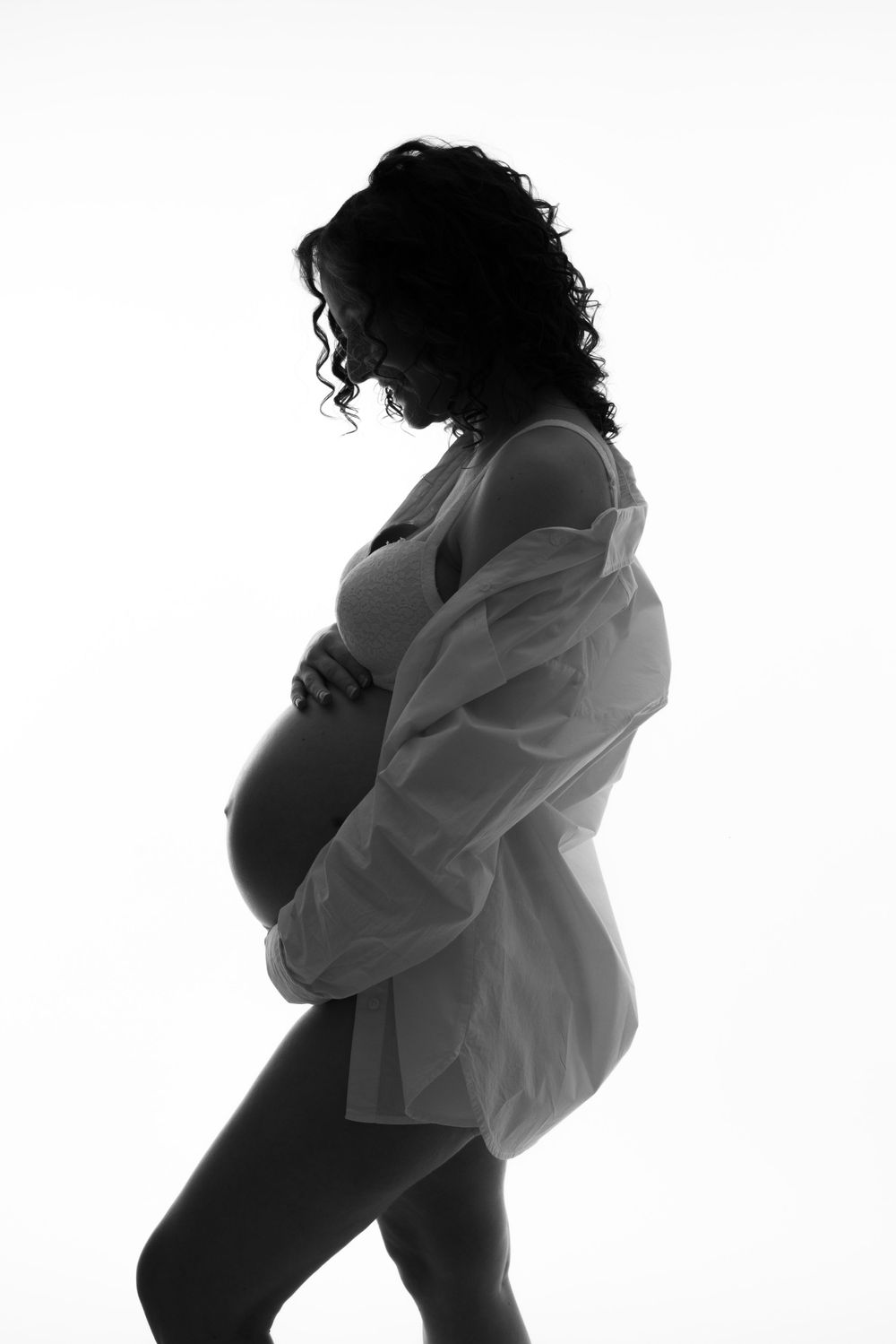 photo de grossesse noir et blanc