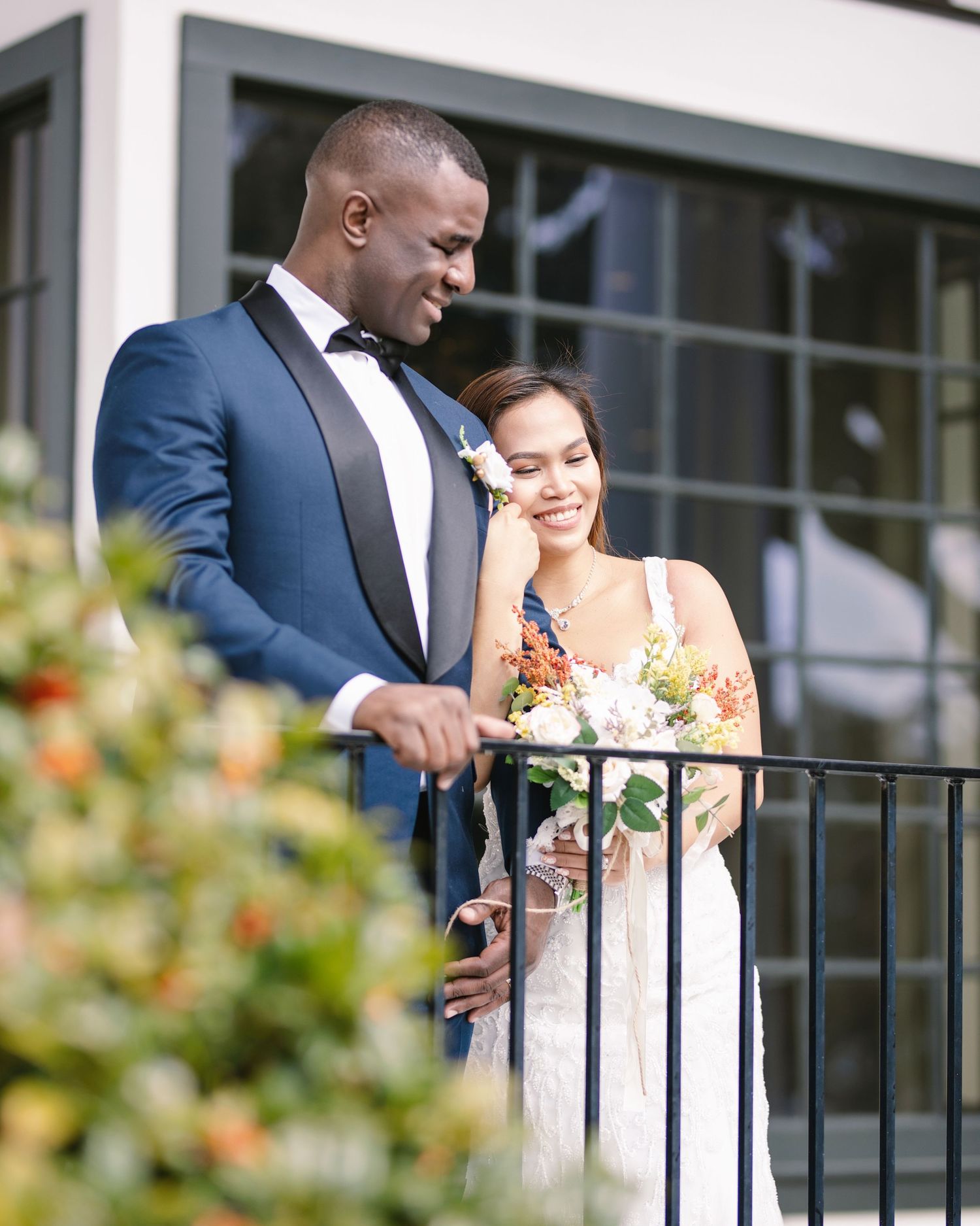 newly weeds with the husband holding his wife at Biloxi, ms white house