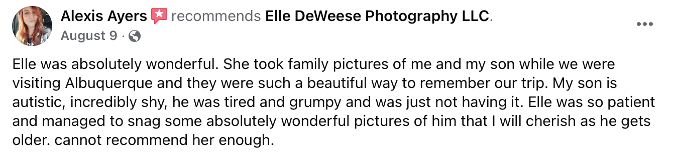 A testimonial praising the photographer's ability to capture special moments and sunset photos.