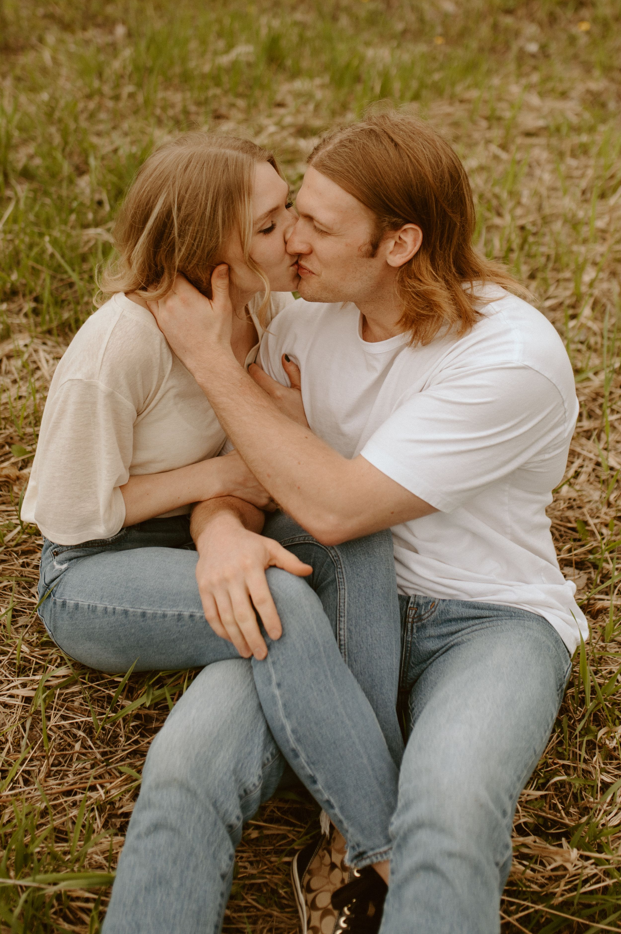 Minnesota Wedding Photographer, Romantic and Authentic Minnesota Photography, Minnesota Couple Photos | Rachel Marie Photography
