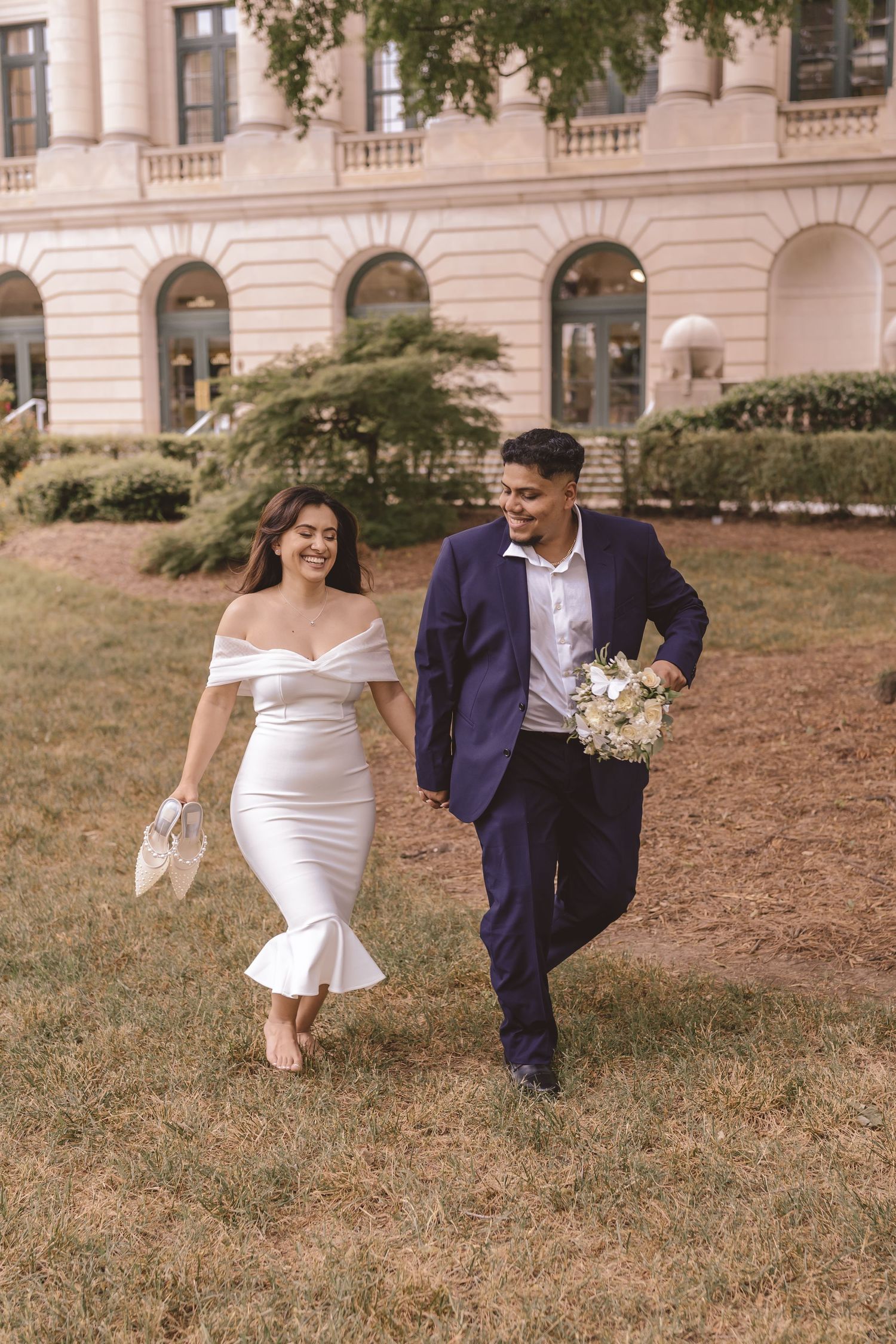 Charlotte, NC courthouse Elopement. Charlotte, NC Wedding and Elopement Photogapher