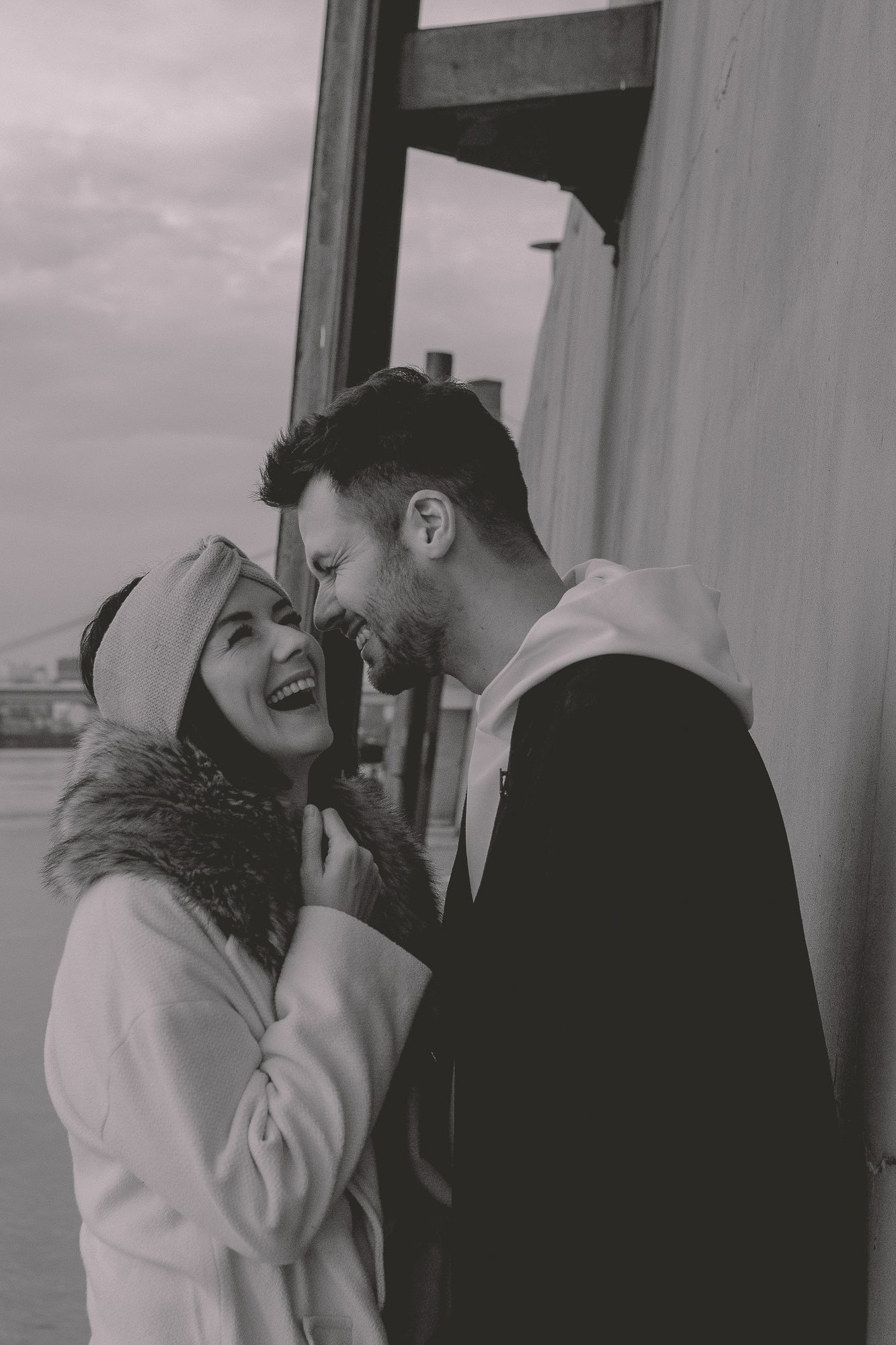 IL Photography Paarshooting Mary & Danny laughing