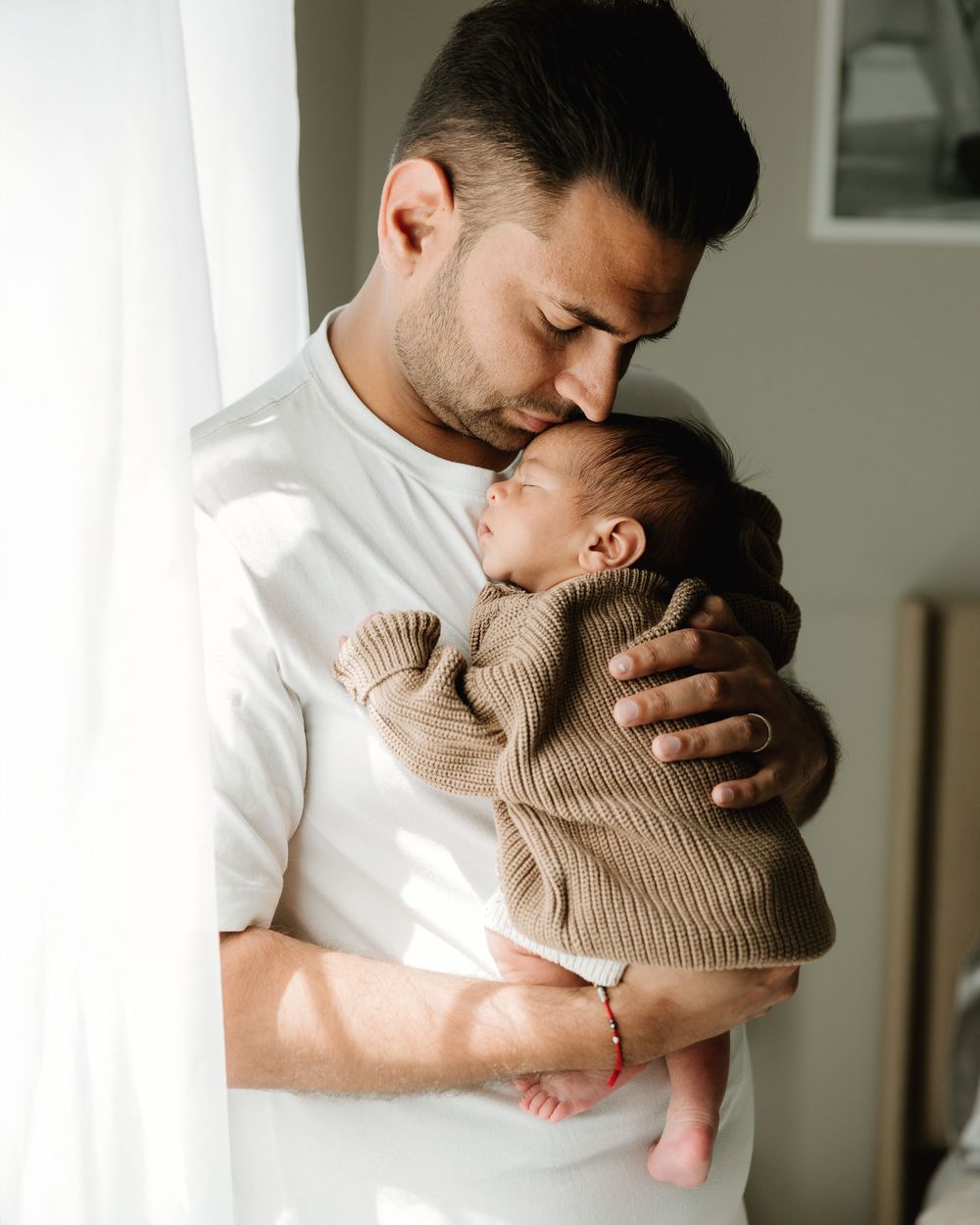 dad and newborn image from in home newborn session in East Texas