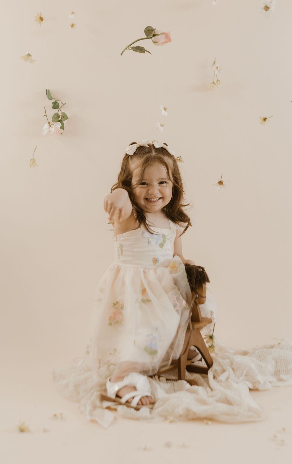 First birthday, cake smash, milestone, cake smash photographer, children photographer, birthday,  mohave county,photographer,arizona