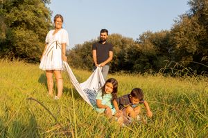 Sessões de famílias ao pôr-do-sol; sessões fotográficas de famílias; ensaios fotográfico de famílias em Vila Nova de Gaia; fotografo