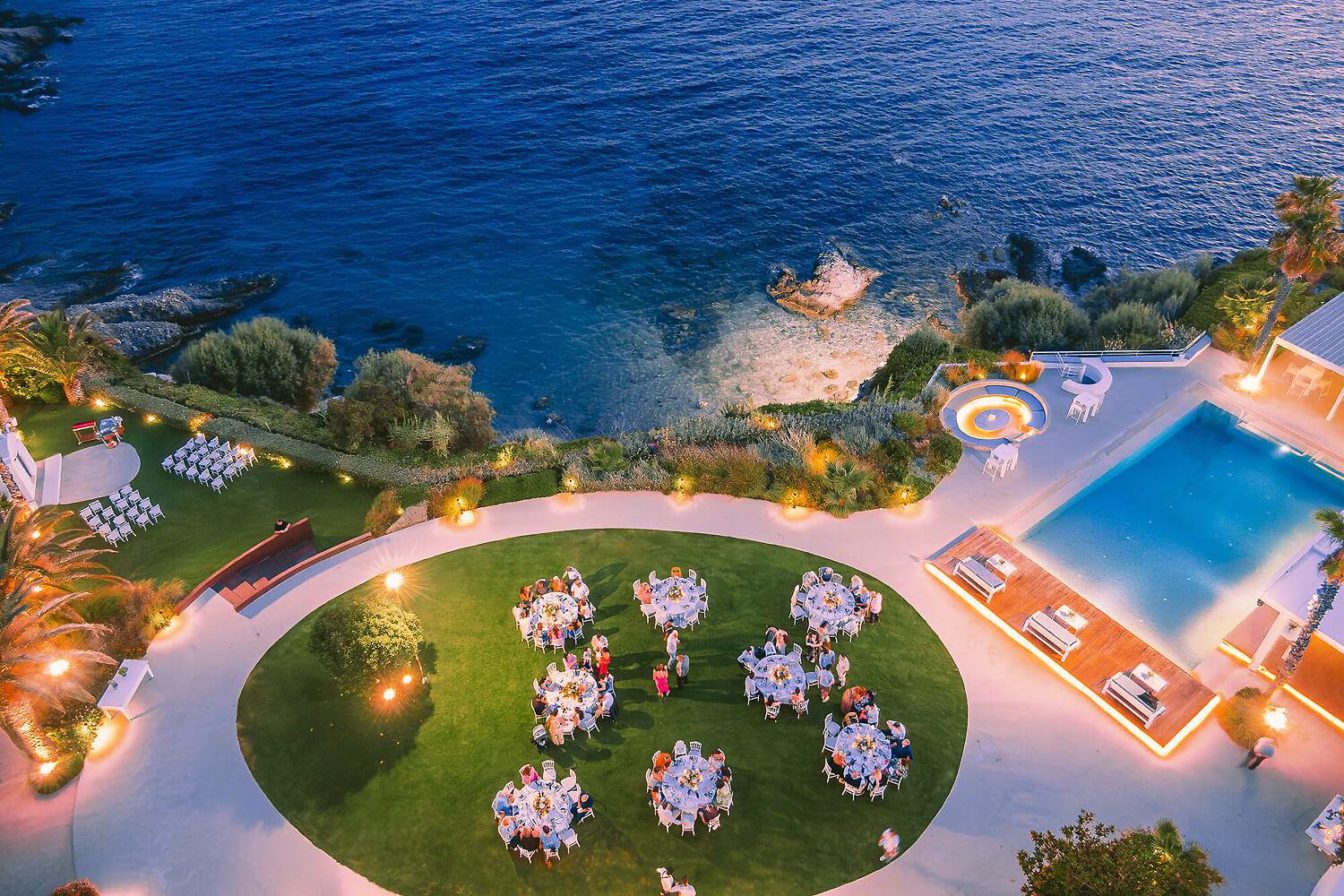 best wedding photographer Ktima 48 sunset couple shoot | φωτογράφιση γάμου Κτήμα 48 αυθεντικές εικόνες με φυσικό φως.Drone view