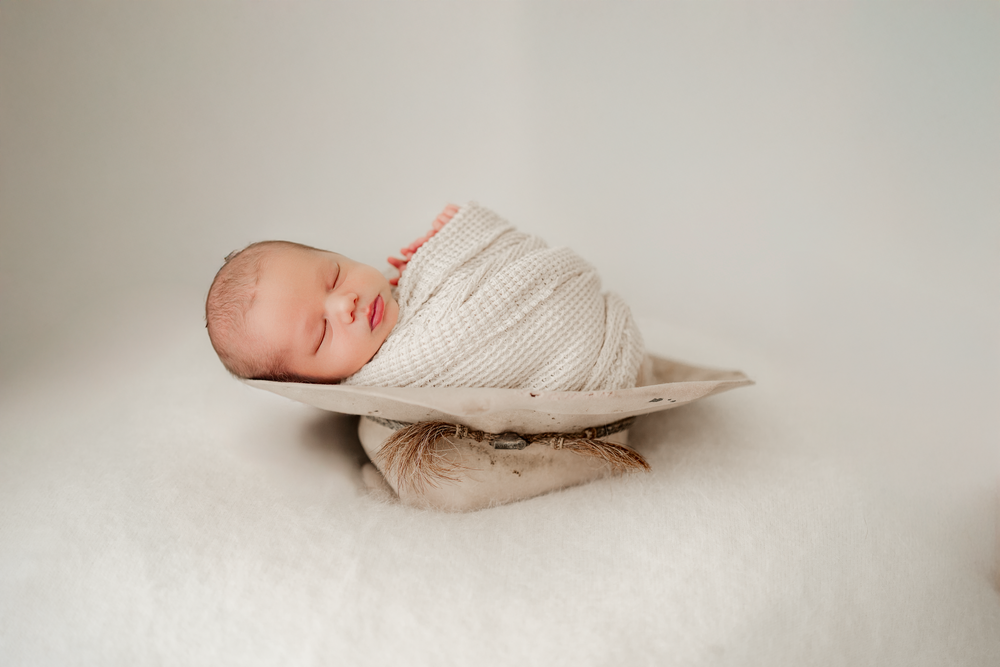 Bathurst newborn photography. Newborn photography, Bathurst newborn photography session. Western newborn photography