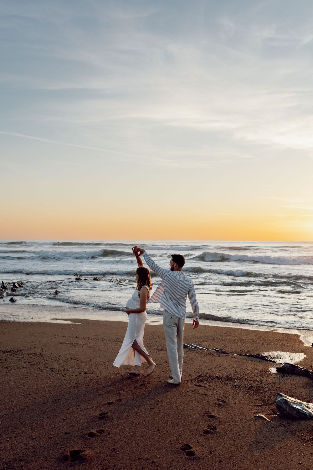 Couple plage Anglet coucher de soleil