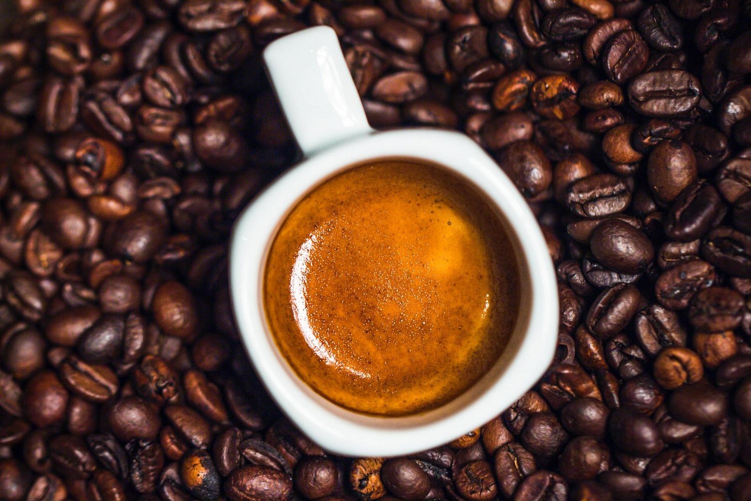 https://roastercoffees.com/macchiato