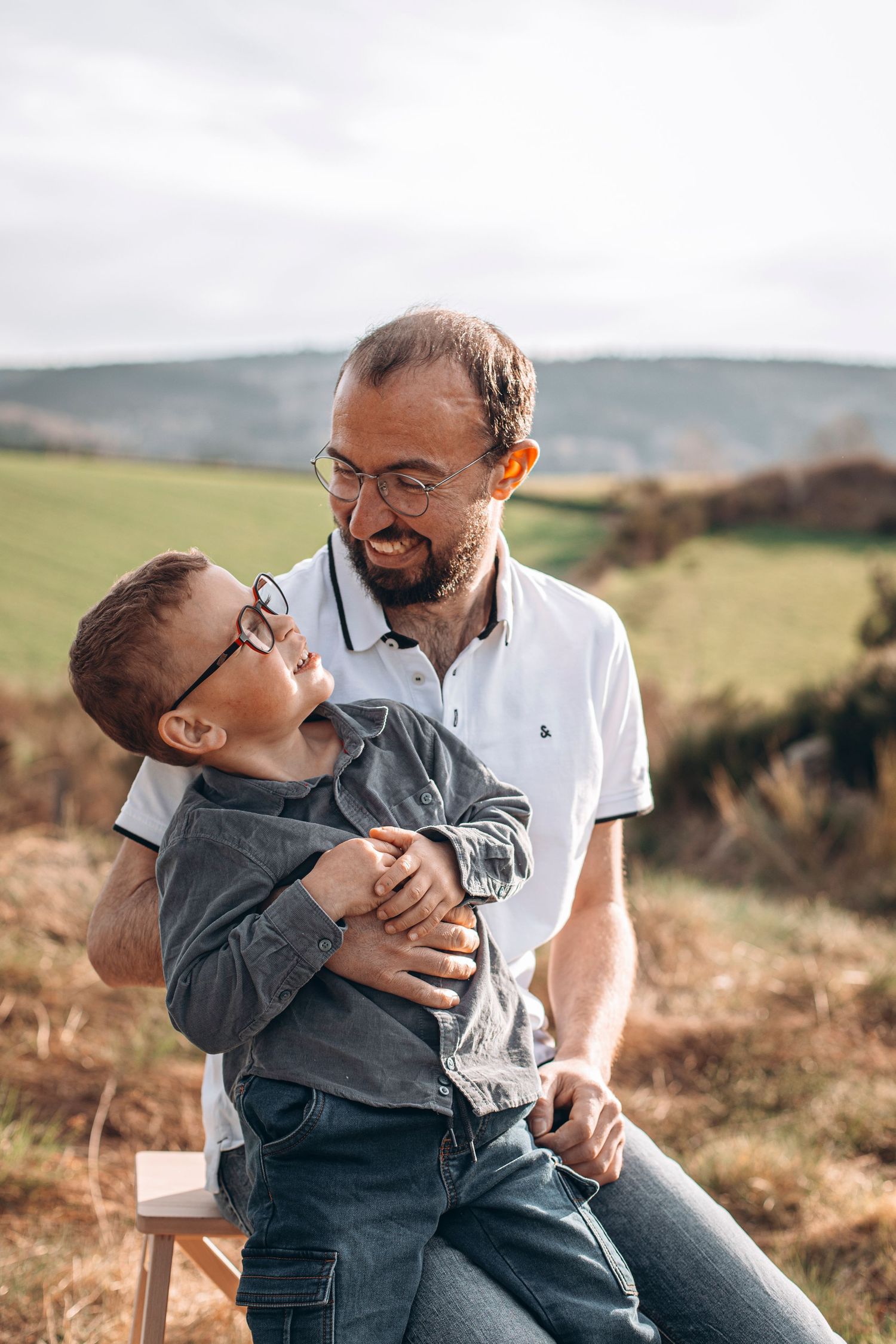 Photographe professionnelle de famille & Mariage à Tence en Haute-Loire (43).