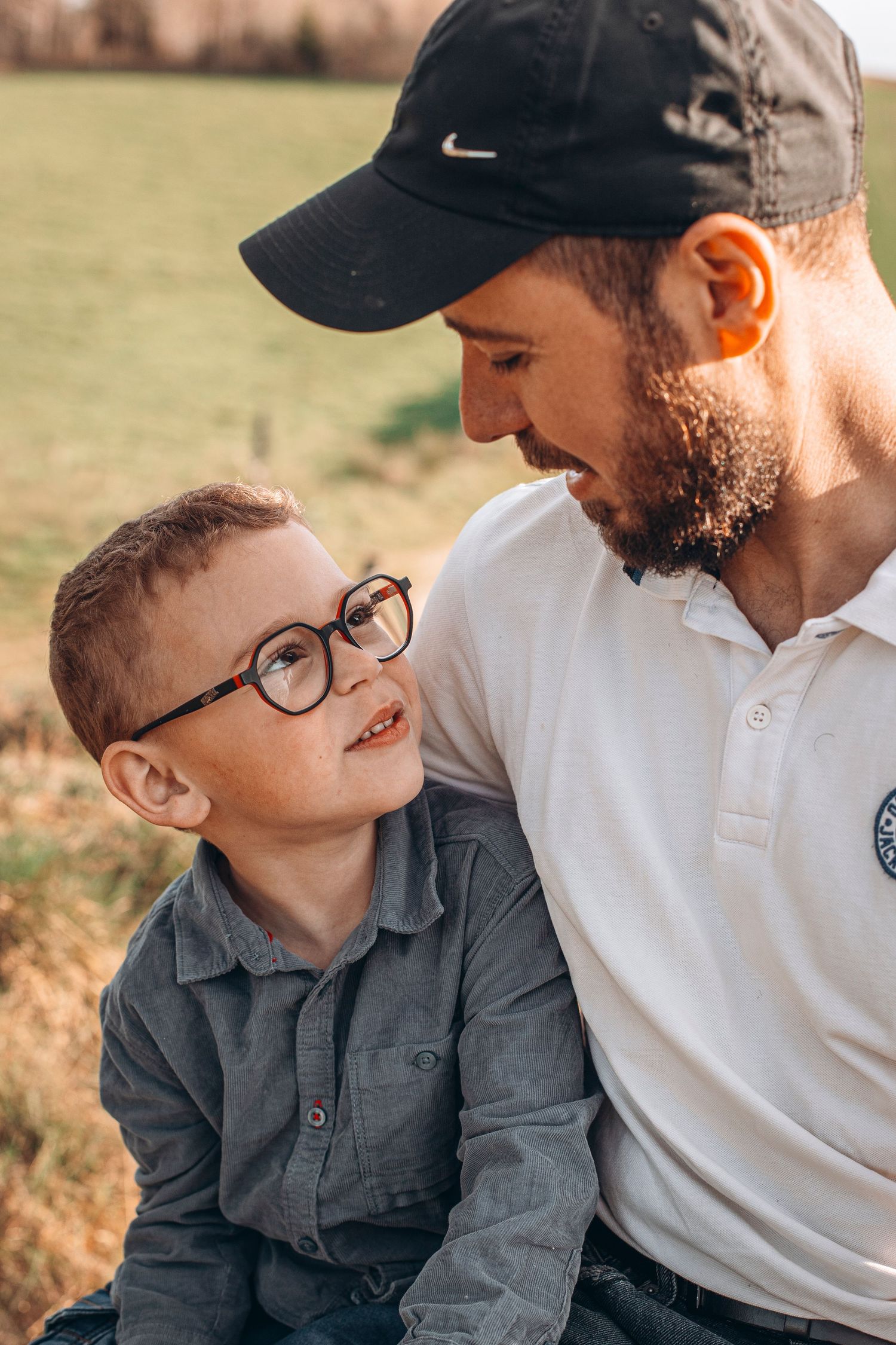 Photographe professionnelle de famille & Mariage à Tence en Haute-Loire (43).