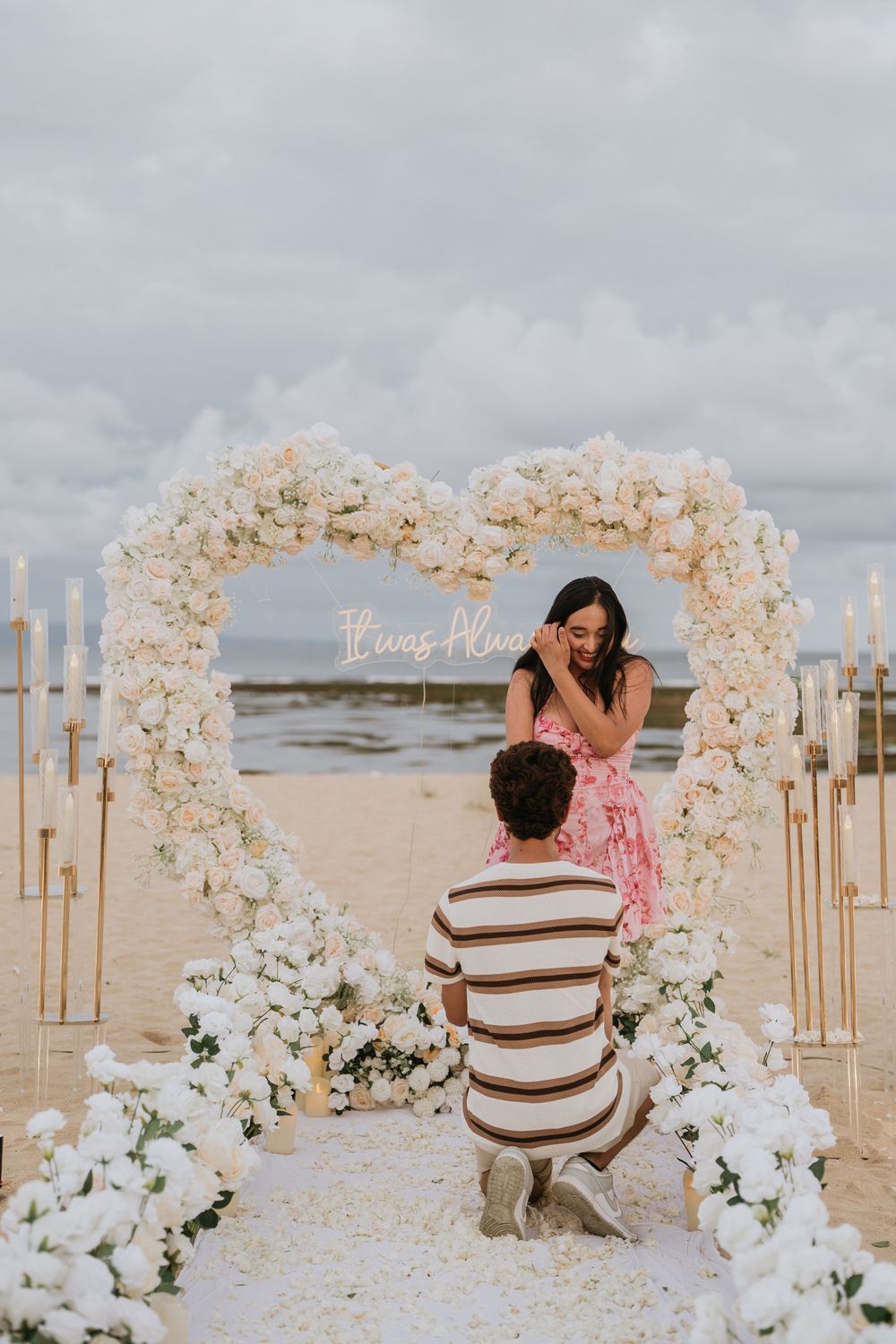 Professional proposal photographer at Mengiat Beach Bali.