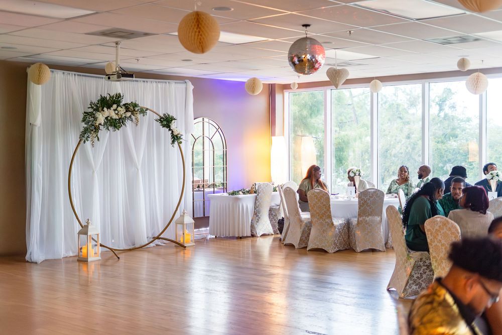 Viva Ballroom wedding venue in Palm Coast, Florida. Indoor wedding ceremony photography.
