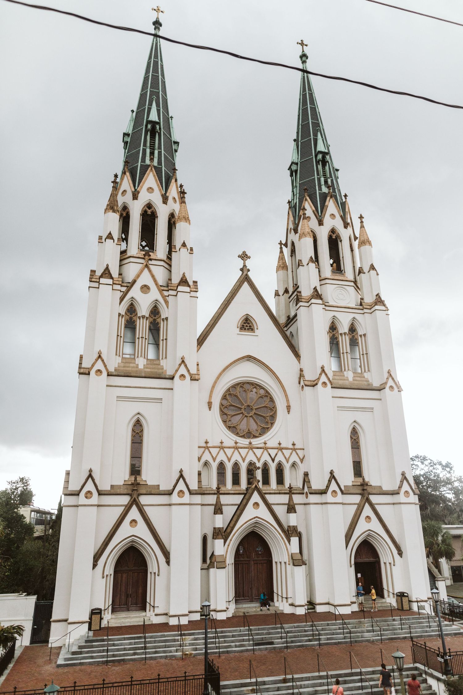 Cathedral of St John the Baptist wedding in Savannah, GA