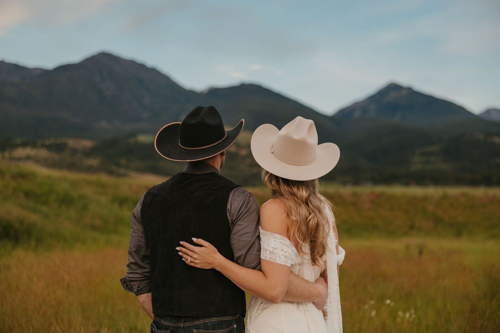 Groom and bride in Paradise Valley, Montana at Copper Rose Ranch captured by local Emigrant Wedding Photographer - Sabrina Marie