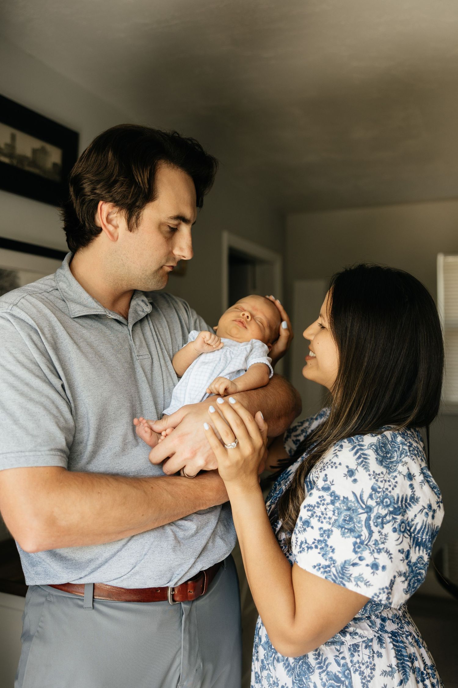 Cozy in-home newborn session in Florida. Jacksonville Newborn Photographer, Jacksonville Family Photographer - Lindsay McDow Photography