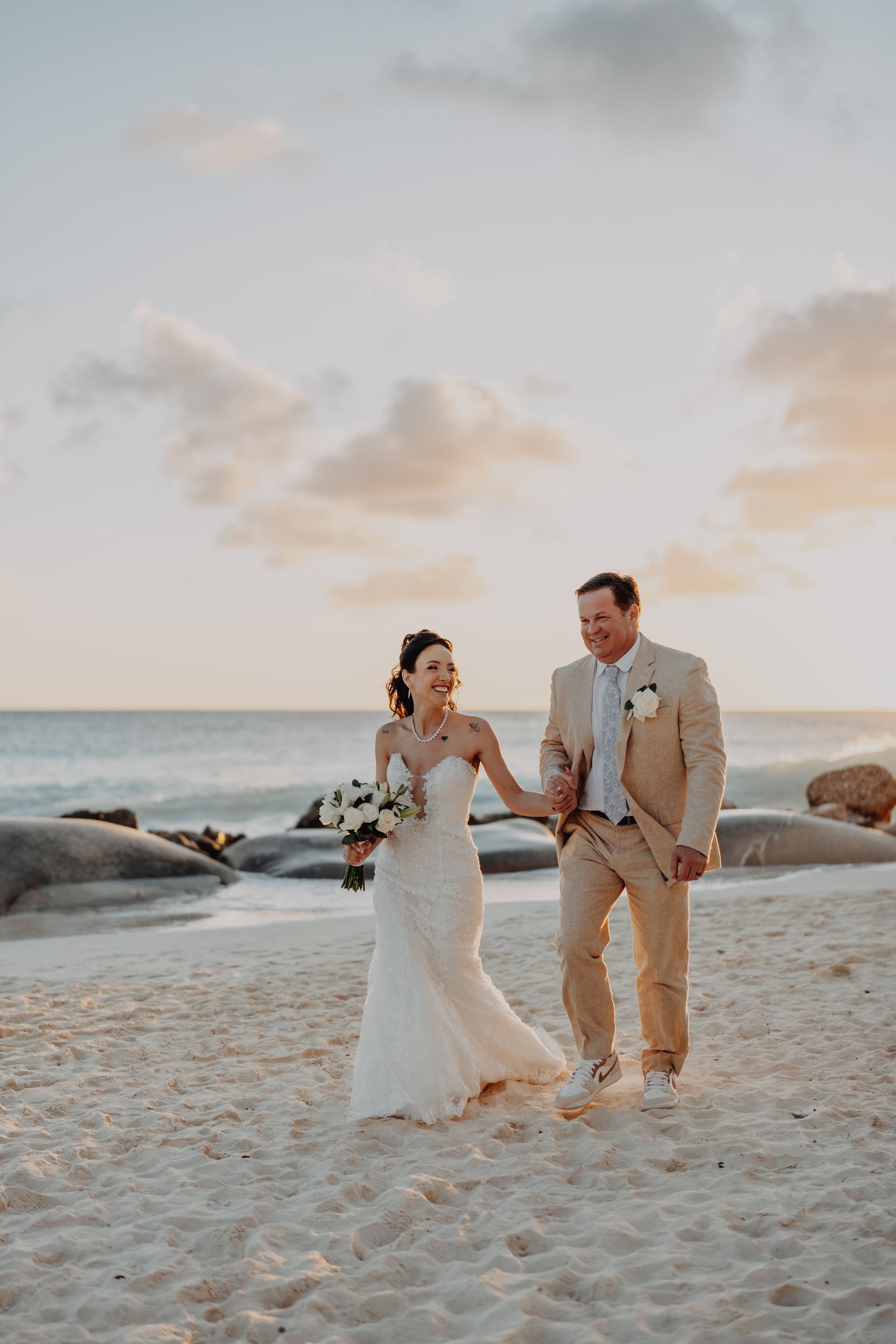 Destination wedding photography session on a beach in Aruba