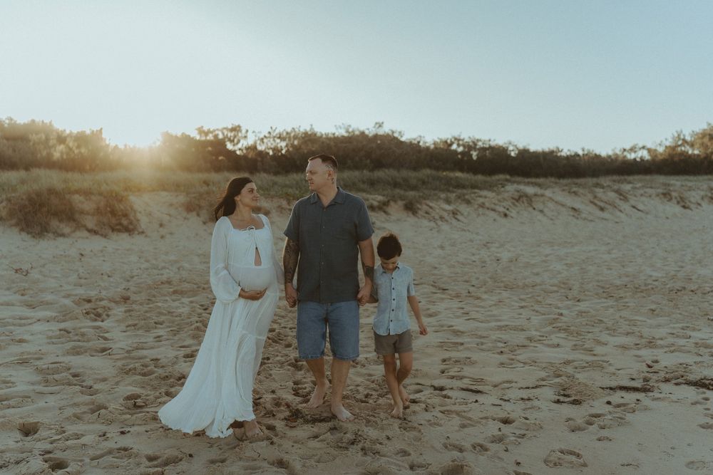 Documenting all walks of life, weddings, maternity, newborn and family photography. Sunshine Coast