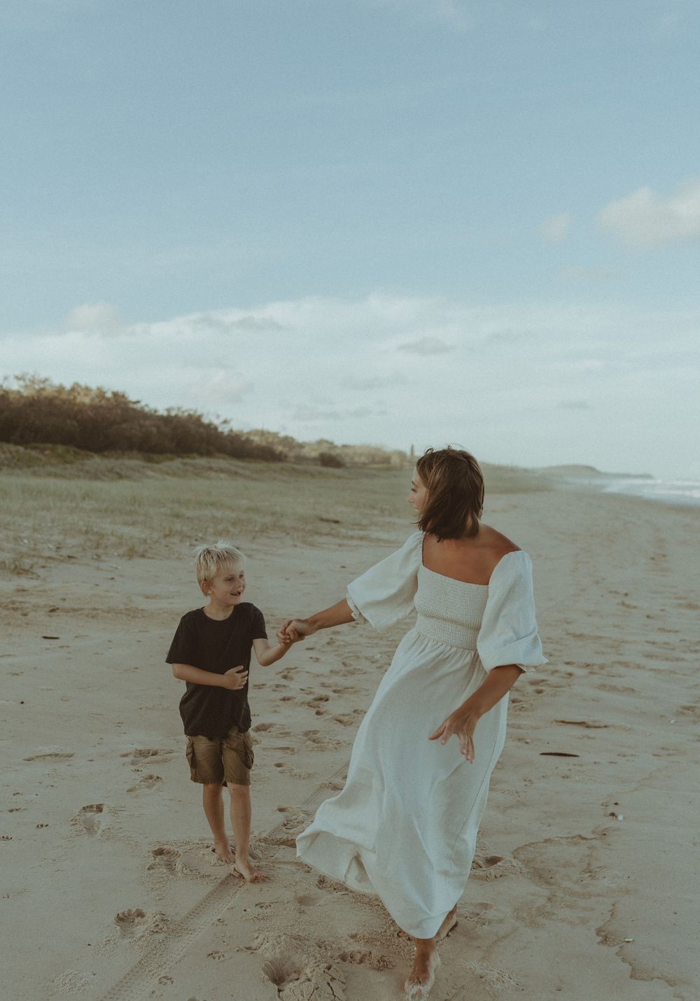 Documenting all walks of life, weddings, maternity, newborn and family photography. Sunshine Coast