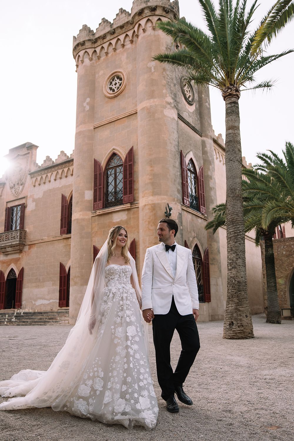 Luxury wedding photographer Mallorca. Destination weddings. Elegant, emotional, timeless imagery. Castel de Bendinat Mallorca