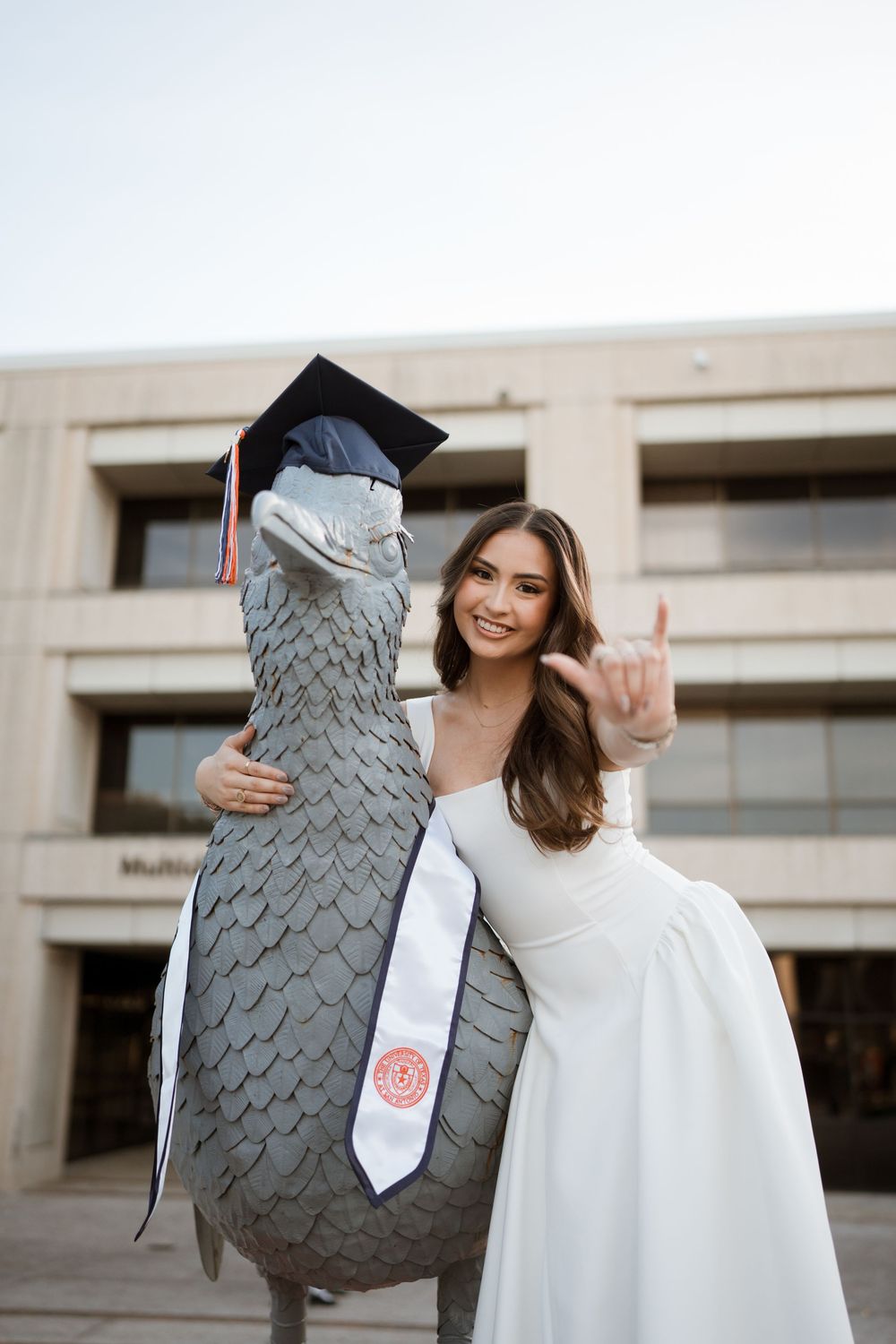 San Antonio beauty influencer graduation photos