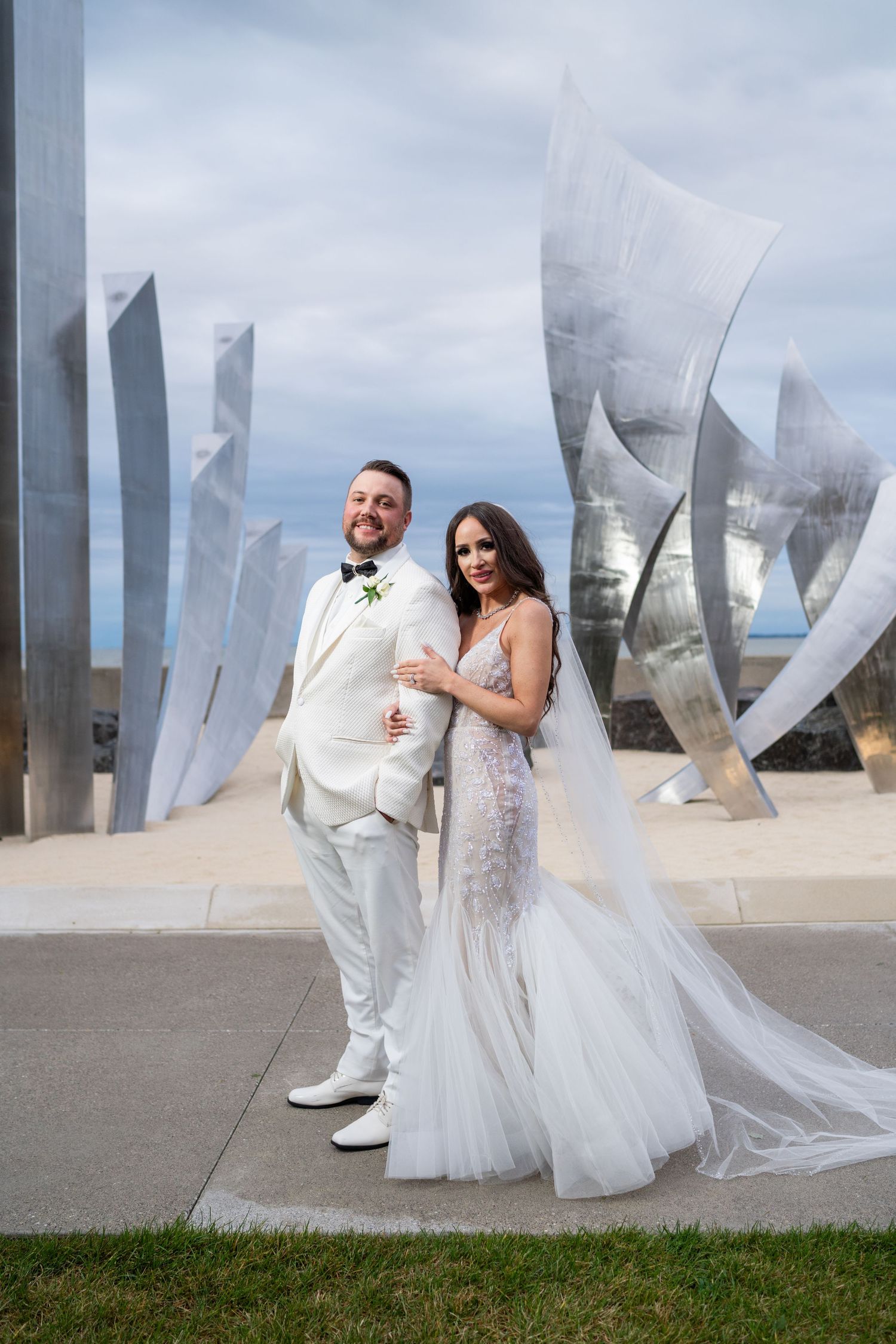 Grosse Pointe War Memorial wedding portrait idea, what a gorgeous sky.