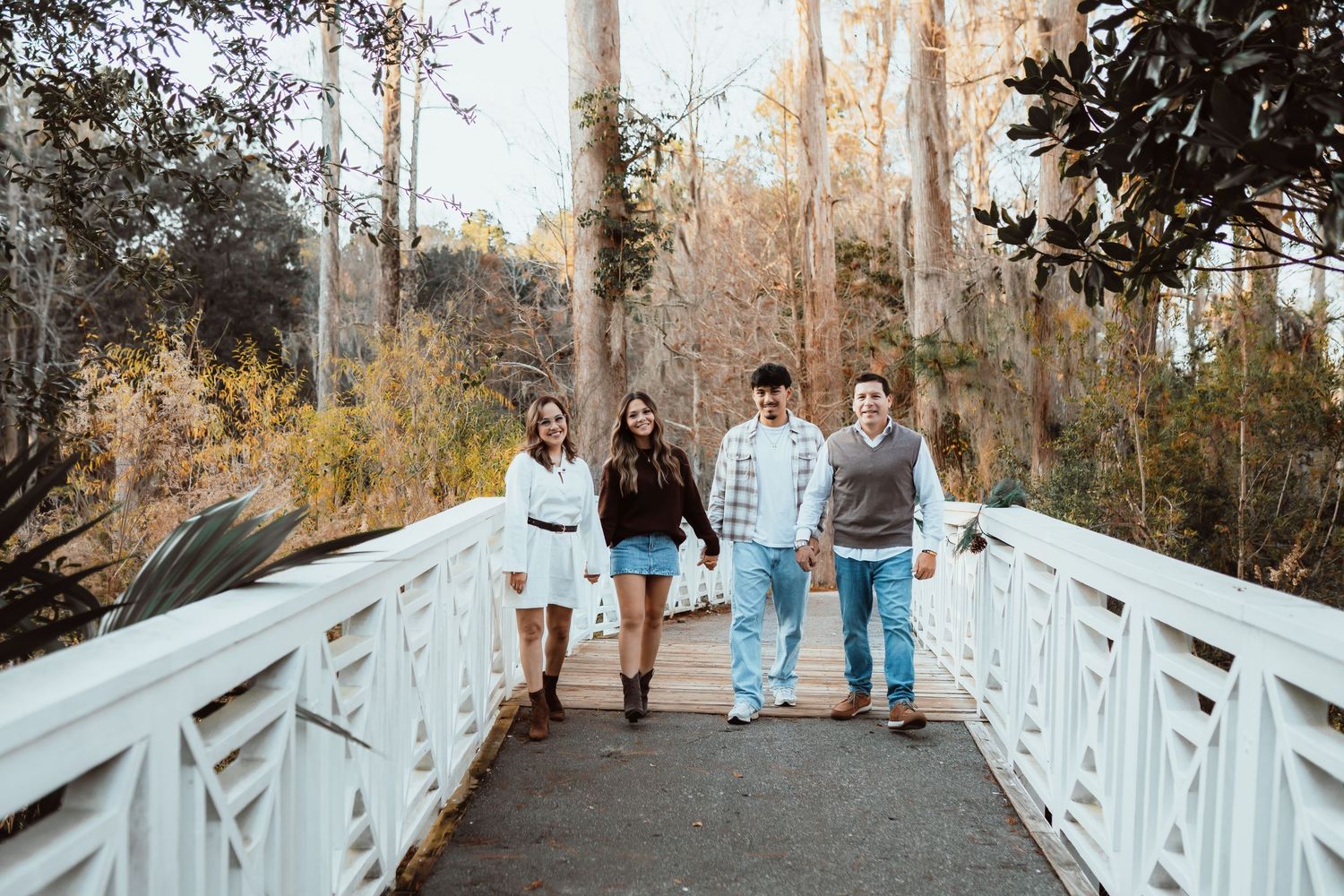 Cypress gardens, family, sunsets, swamp, moncks corner photographer, golden hour, family photography, parents, siblings, walking