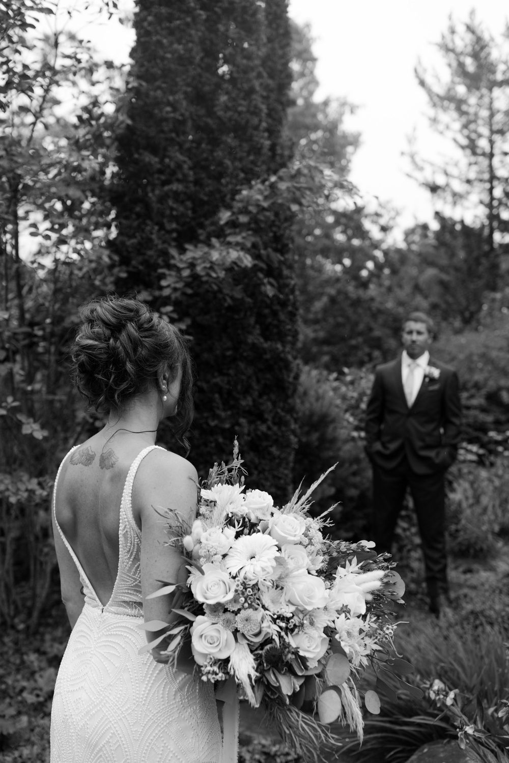 ONTARIO WEDDING PHOTOGRAPHER