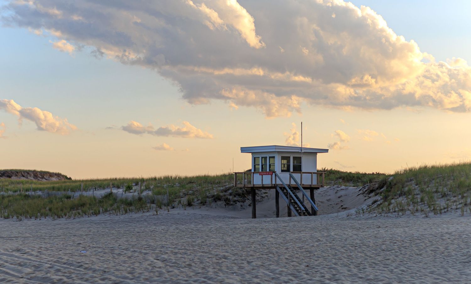 Life guard  stand Island Beach State Park
